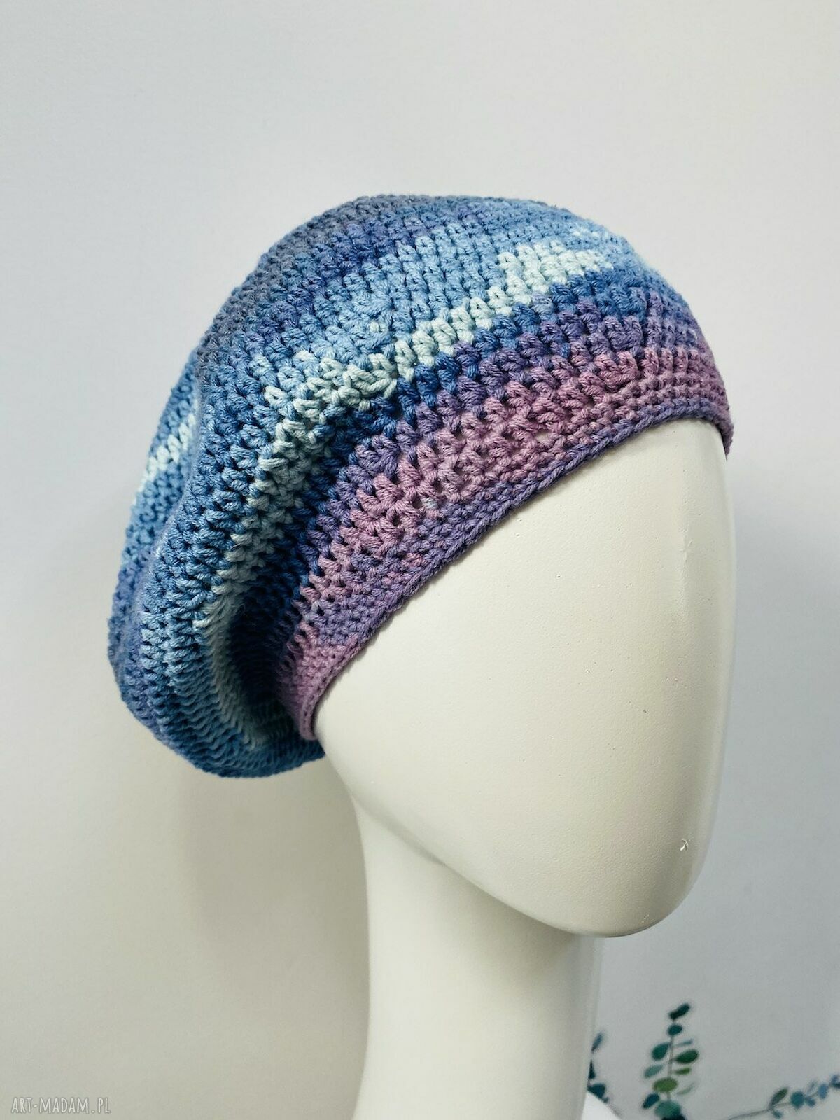 Wiosenny beret damski z antenką - ręcznie robiony z bawełny (OEKO-TEX), one size 54-58 cm