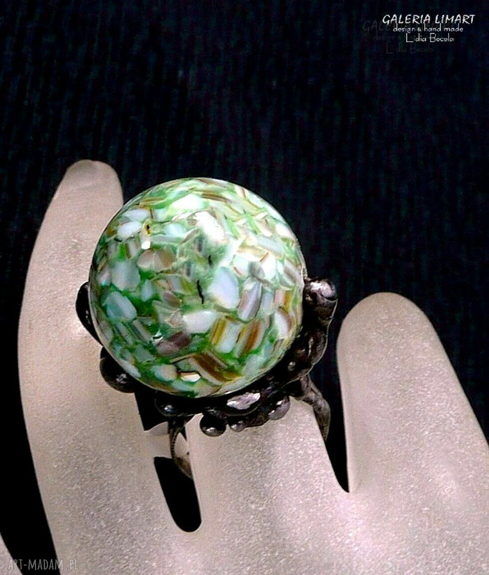Wiosenny pierścionek Zielona muszla - autorski Tiffany handmade