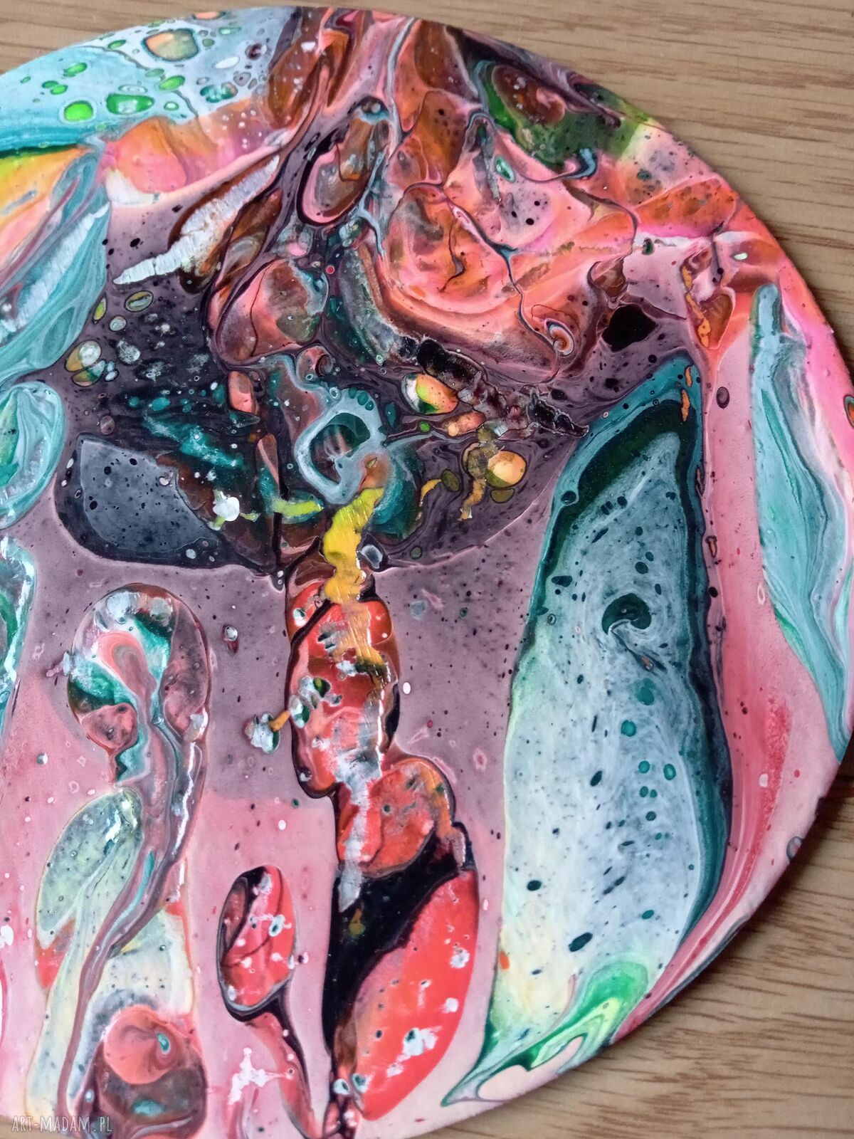 Unikalny magnes na lodówkę Wir Kolorów handmade - 15 cm