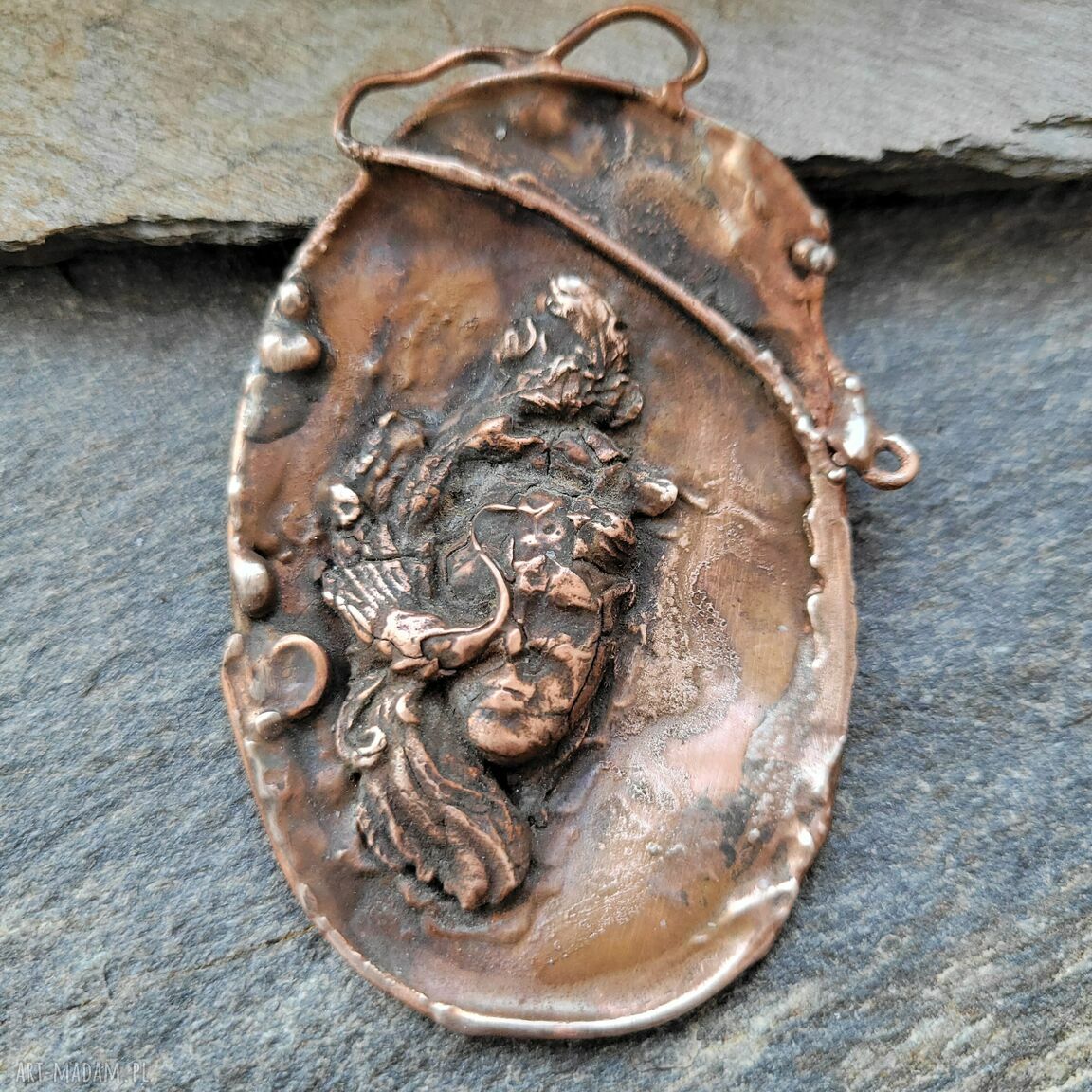 Unikatowy wisior Maska Wenecka z miedzi - rękodzieło z art clay
