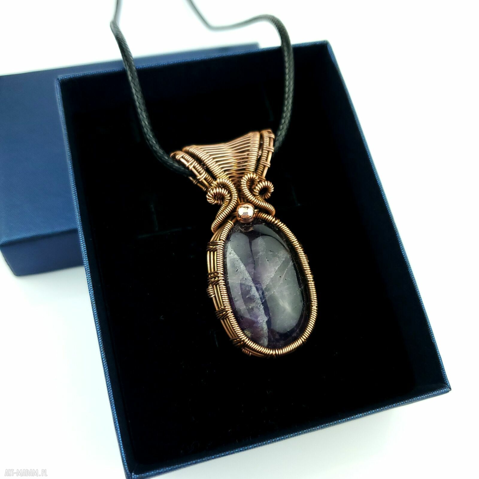 Wisior z ametystem - miedziany wire wrapping z hematytem