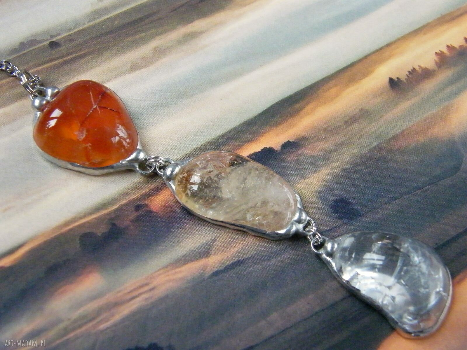 Handmade wisior z łańcuszkiem elegancki prezent dla niej