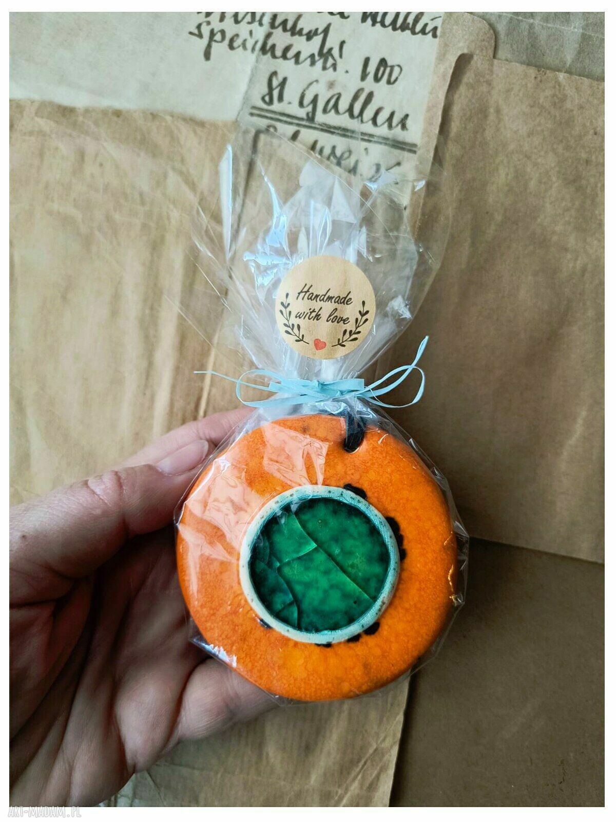 Wisior z tłuczonym szmaragdowym szkłem - handmade