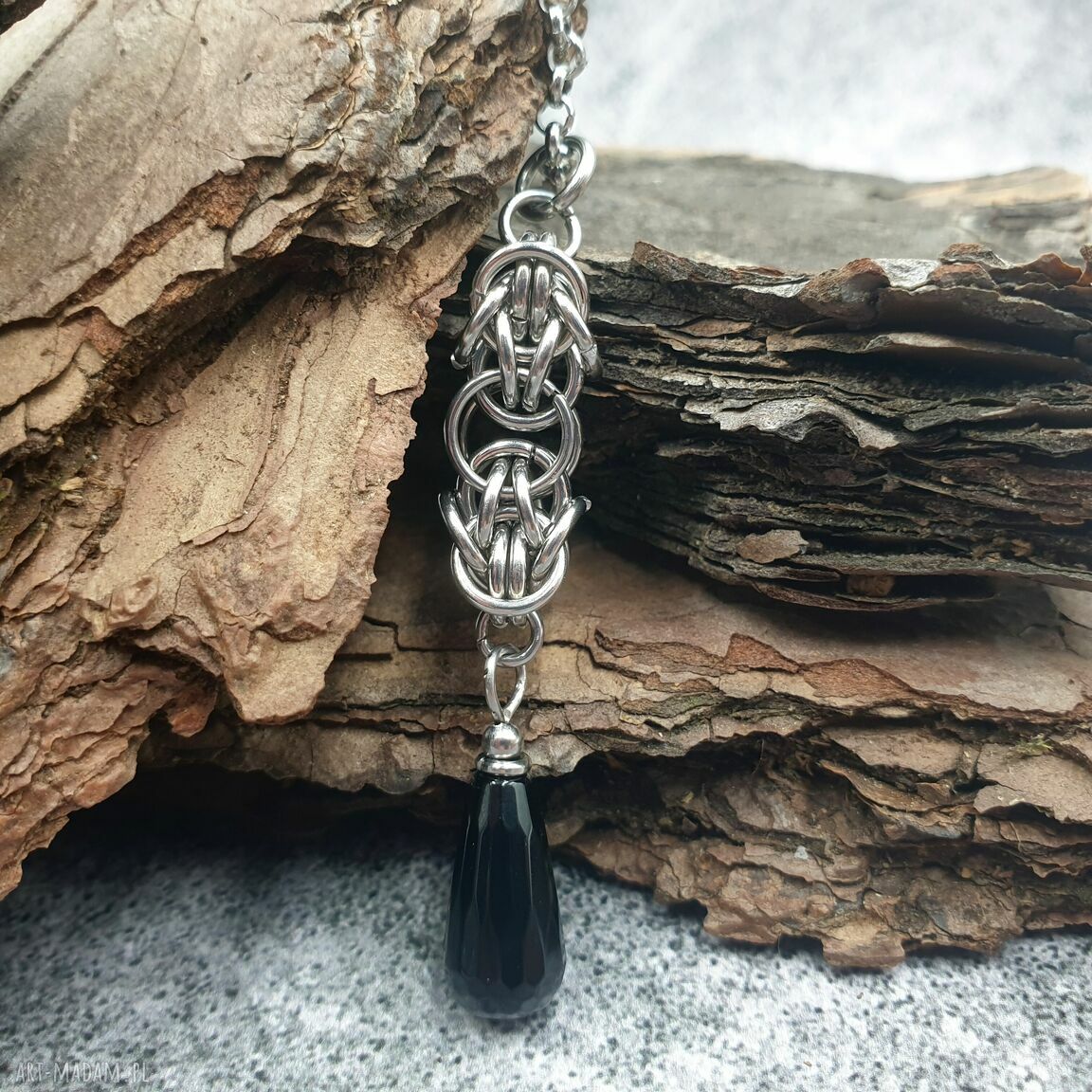 Wisiorek chainmaille - kropla czarnego onyksu