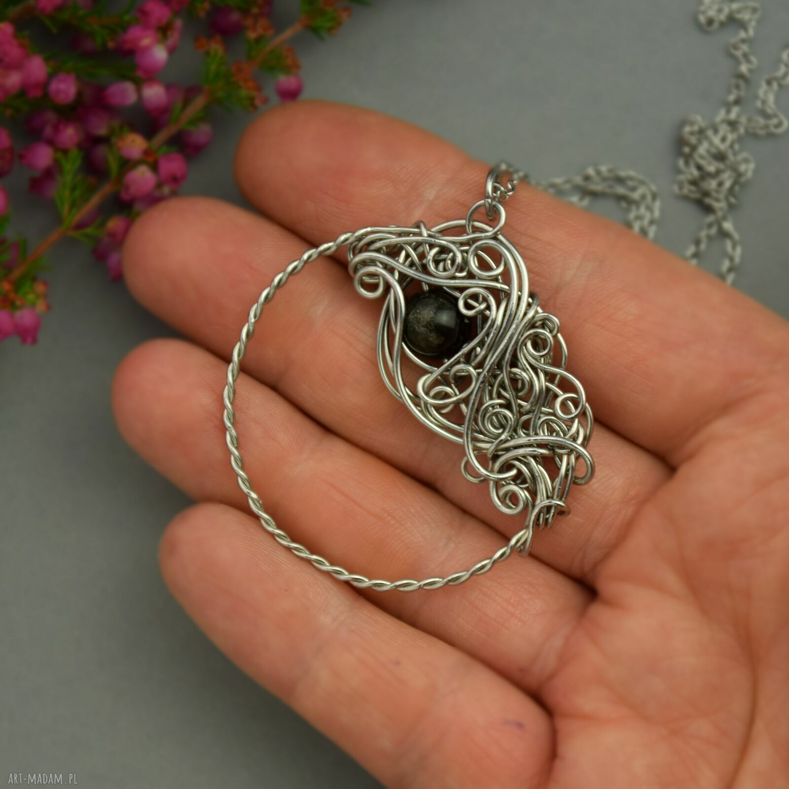 Wisiorek koło z obsydianem złocistym - rękodzieło wire wrapping