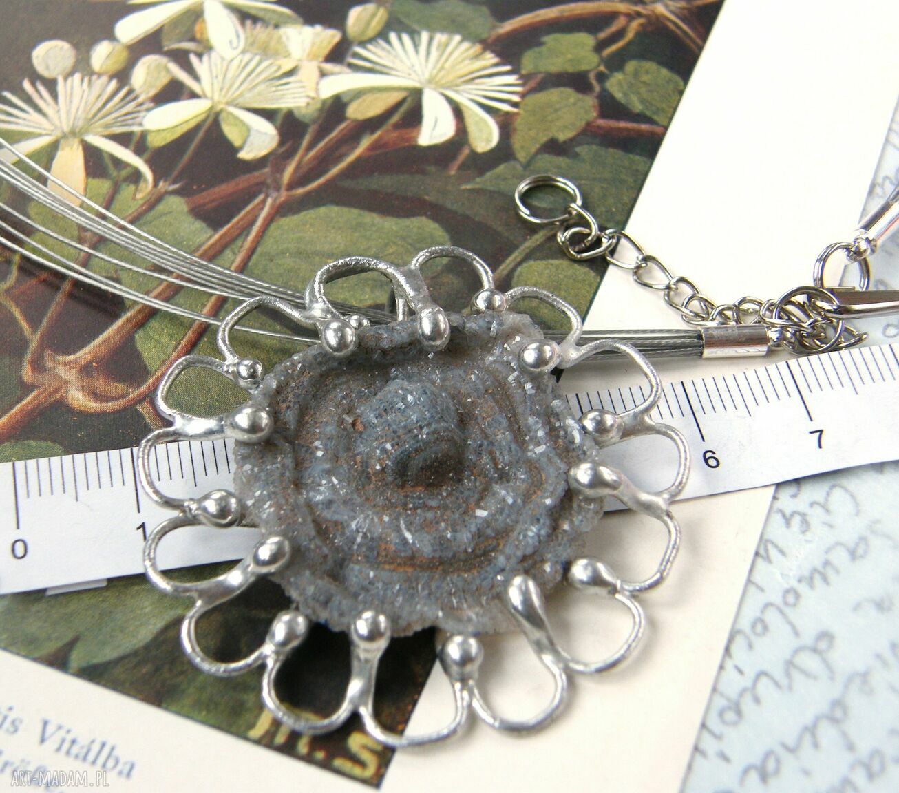 Naszyjnik wisiorek Róża chalcedonowa - ręcznie wykonana biżuteria w stylu Tiffany