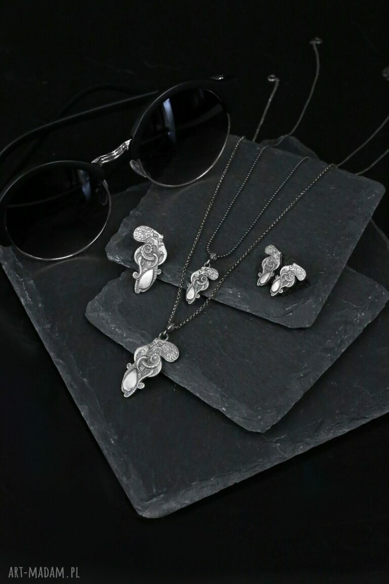 Wisiorek ośmiornica ze srebra 925 - morska biżuteria handmade