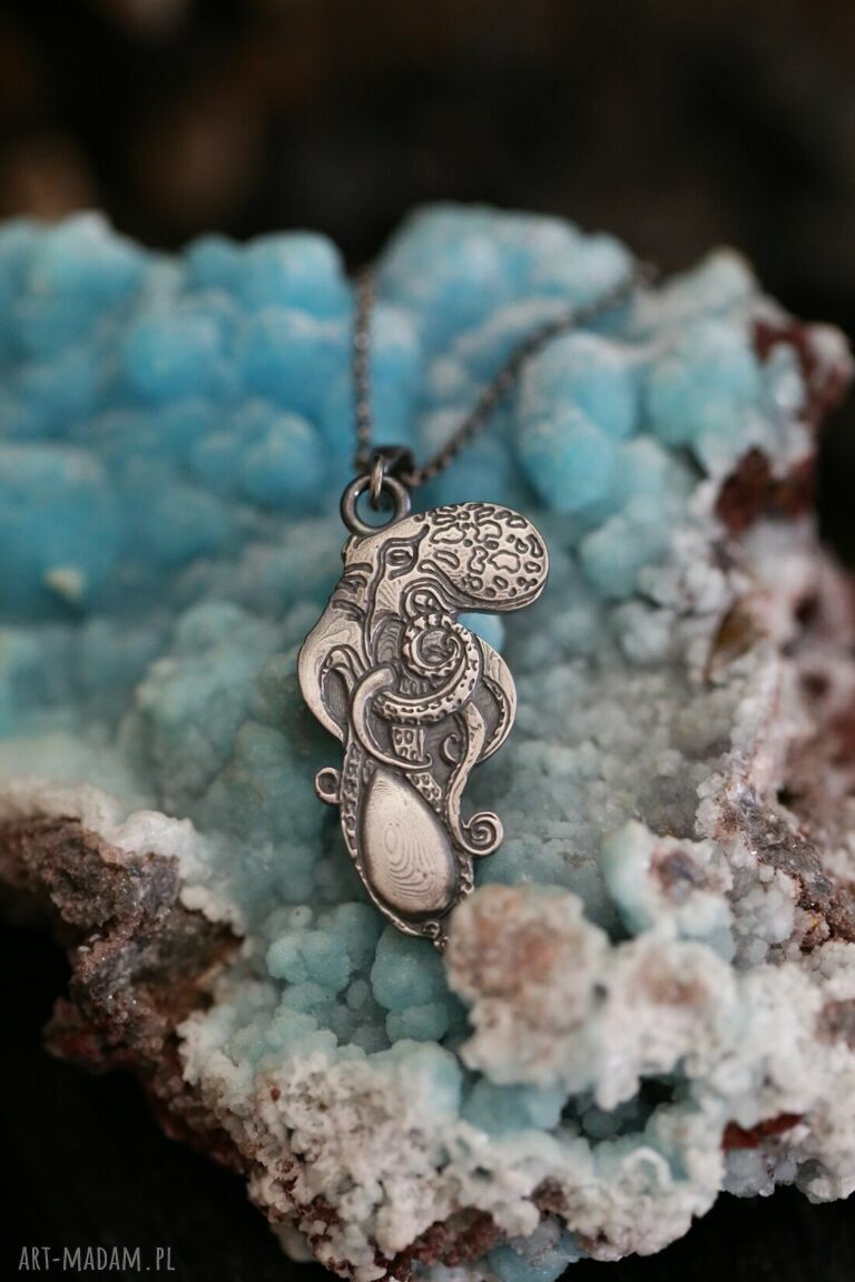 Wisiorek ośmiornica ze srebra 925 - morska biżuteria handmade