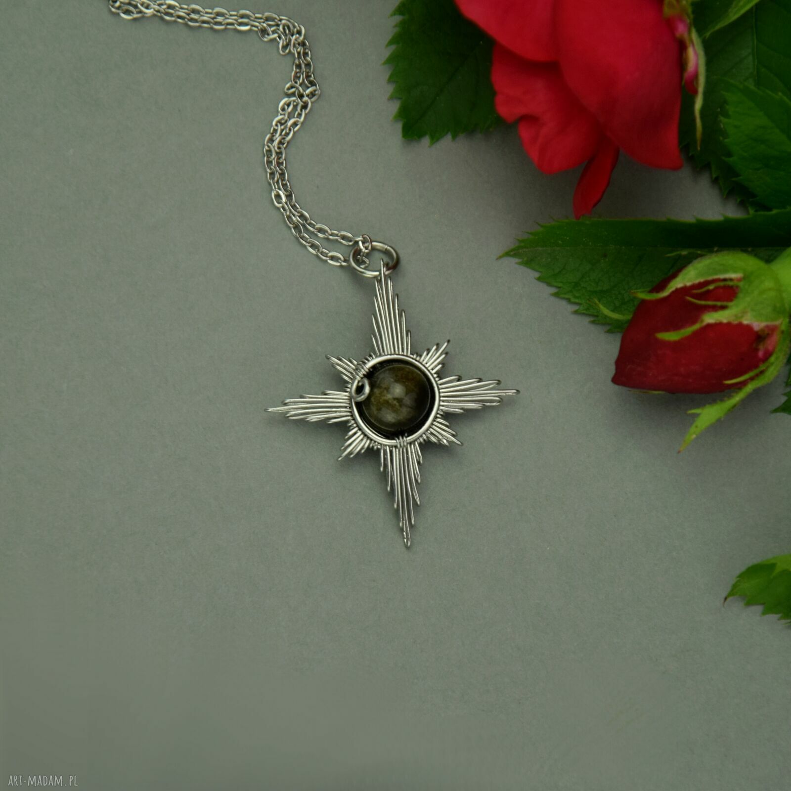 Wisiorek róża wiatrów z obsydianem złocistym - ręczny wire wrapping