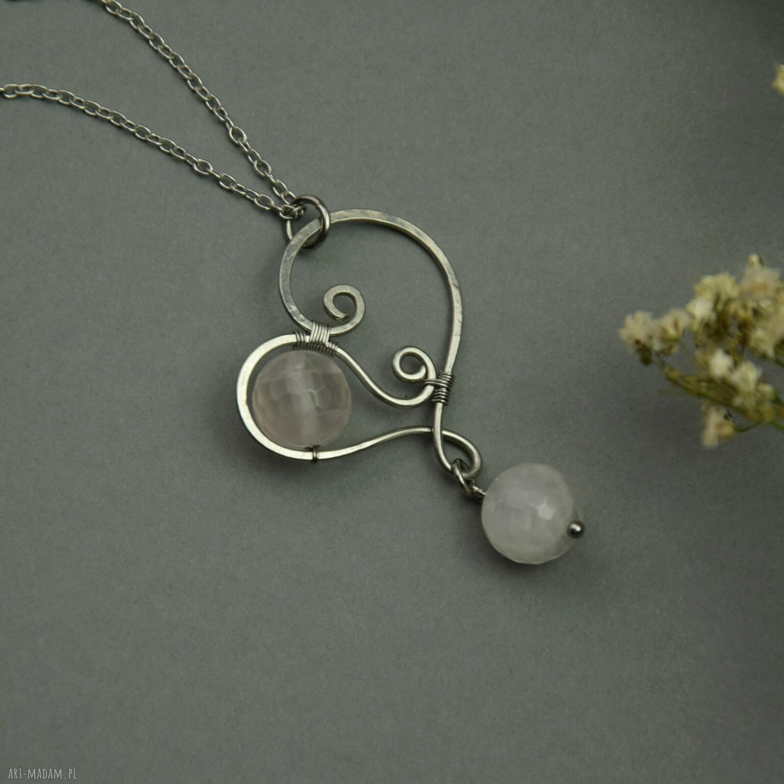 Wisiorek serce z kwarcem różowym wire wrapping - stal chirurgiczna