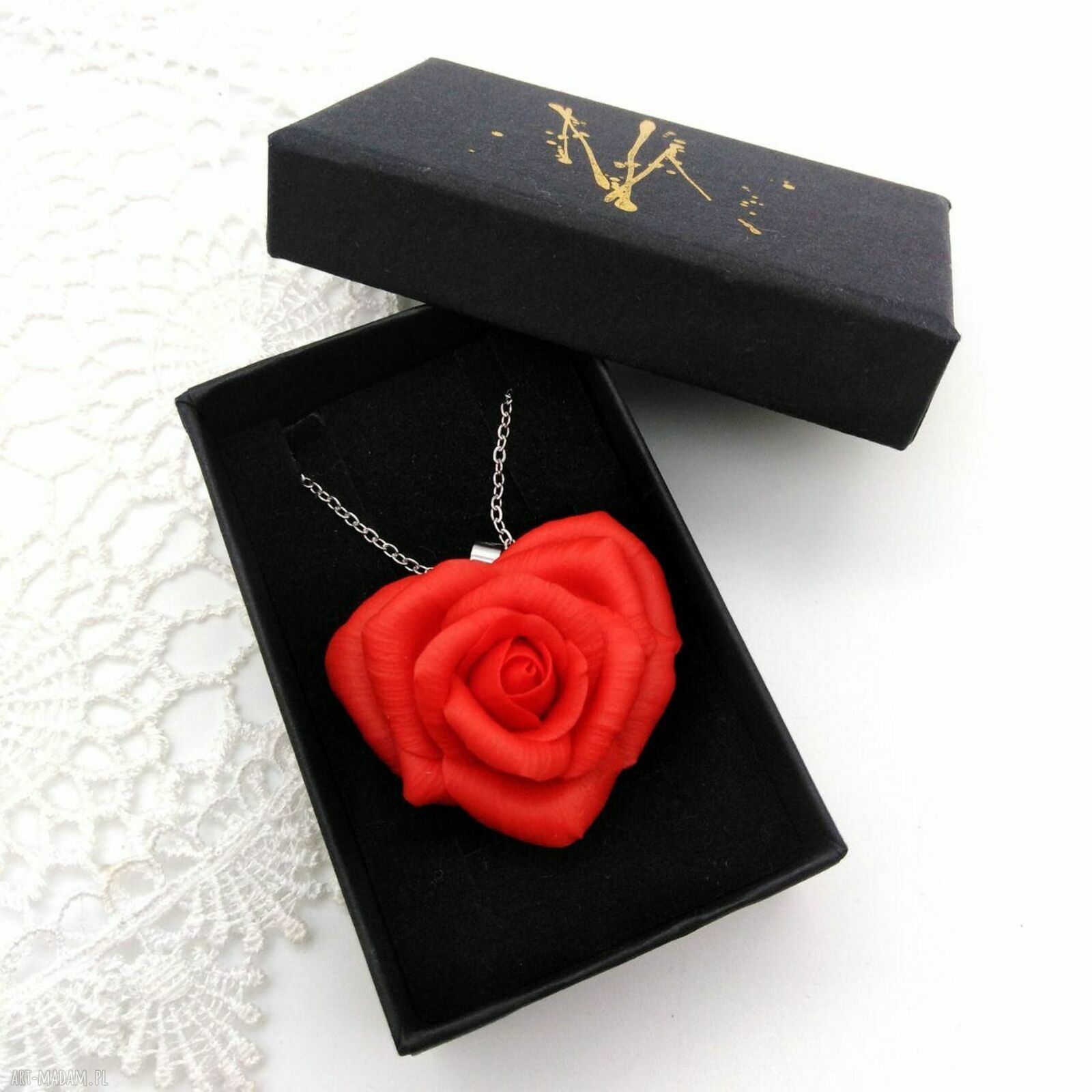 Wisiorek Serce z Czerwoną Różą Handmade - romantyczny prezent dla Niej