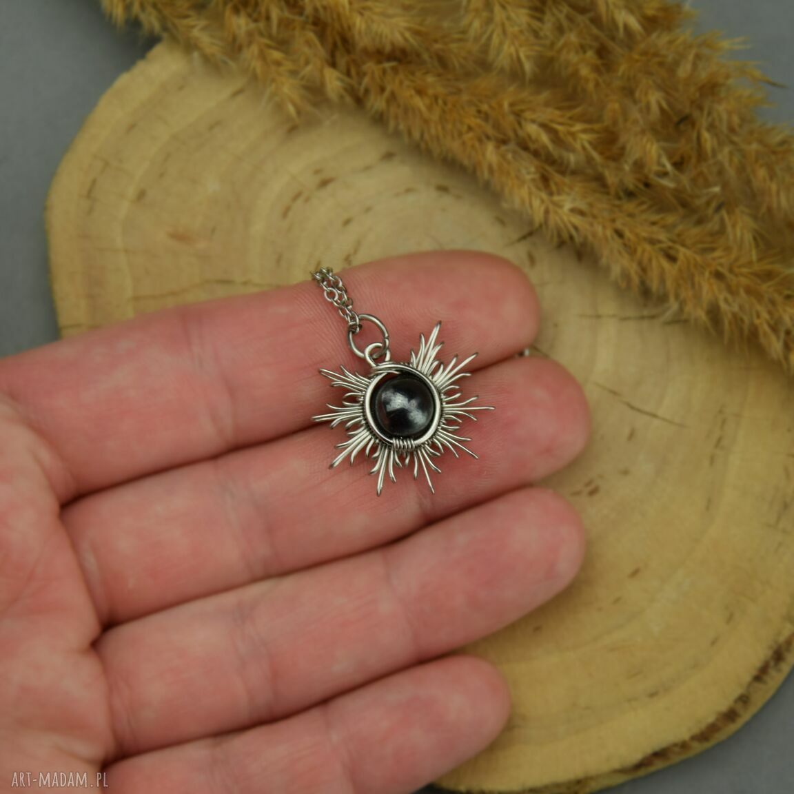 Wisiorek Słoneczko z Hematytem - wire wrapping dla niej