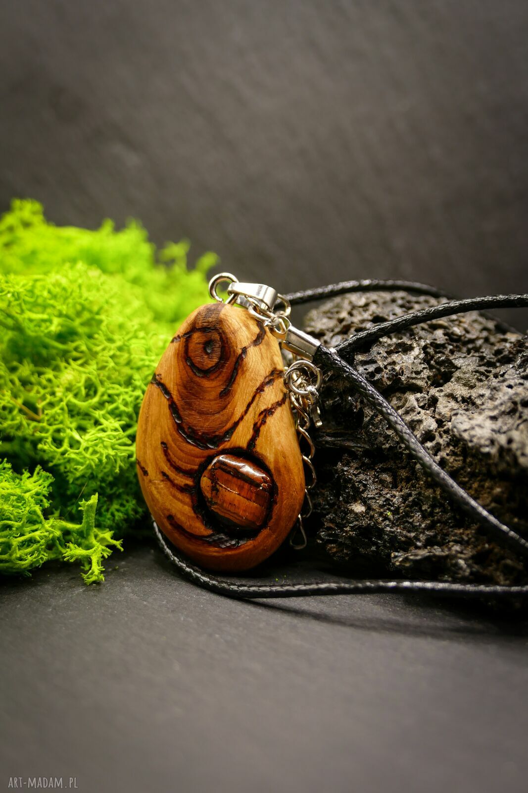 Wisiorek Tygrysie Oko w octowcu - amulet z duszą natury