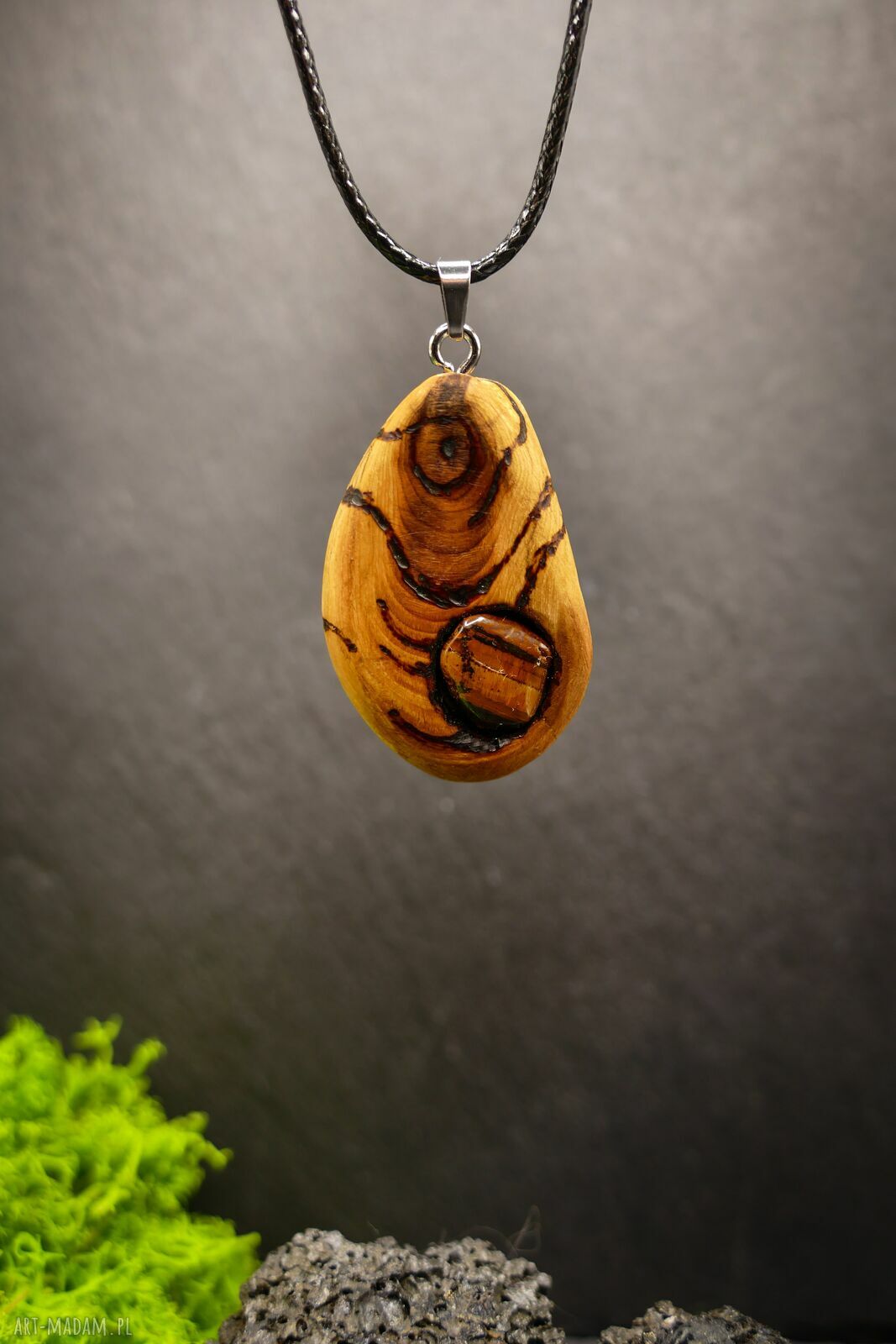 Wisiorek Tygrysie Oko w octowcu - amulet z duszą natury