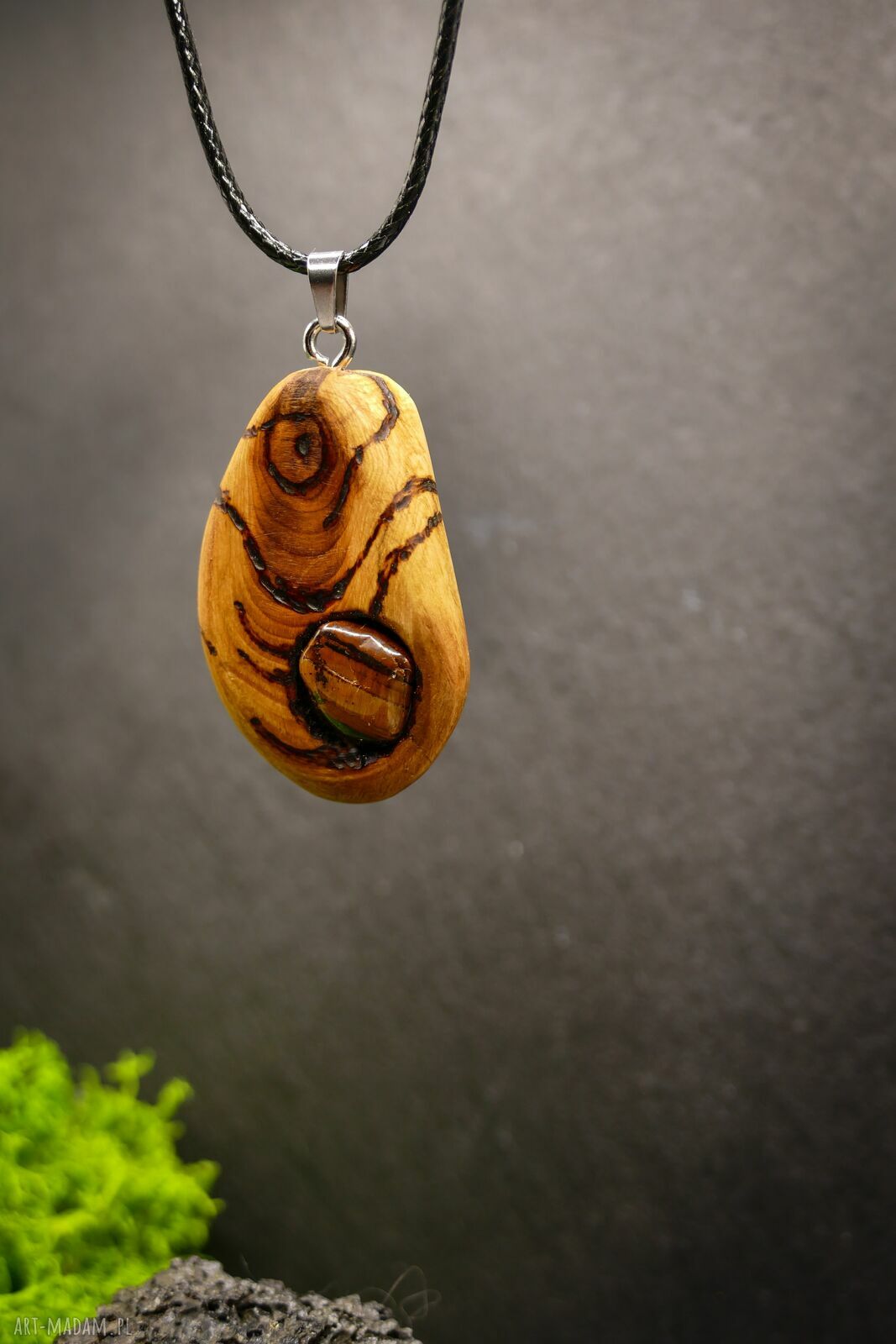 Wisiorek Tygrysie Oko w octowcu - amulet z duszą natury