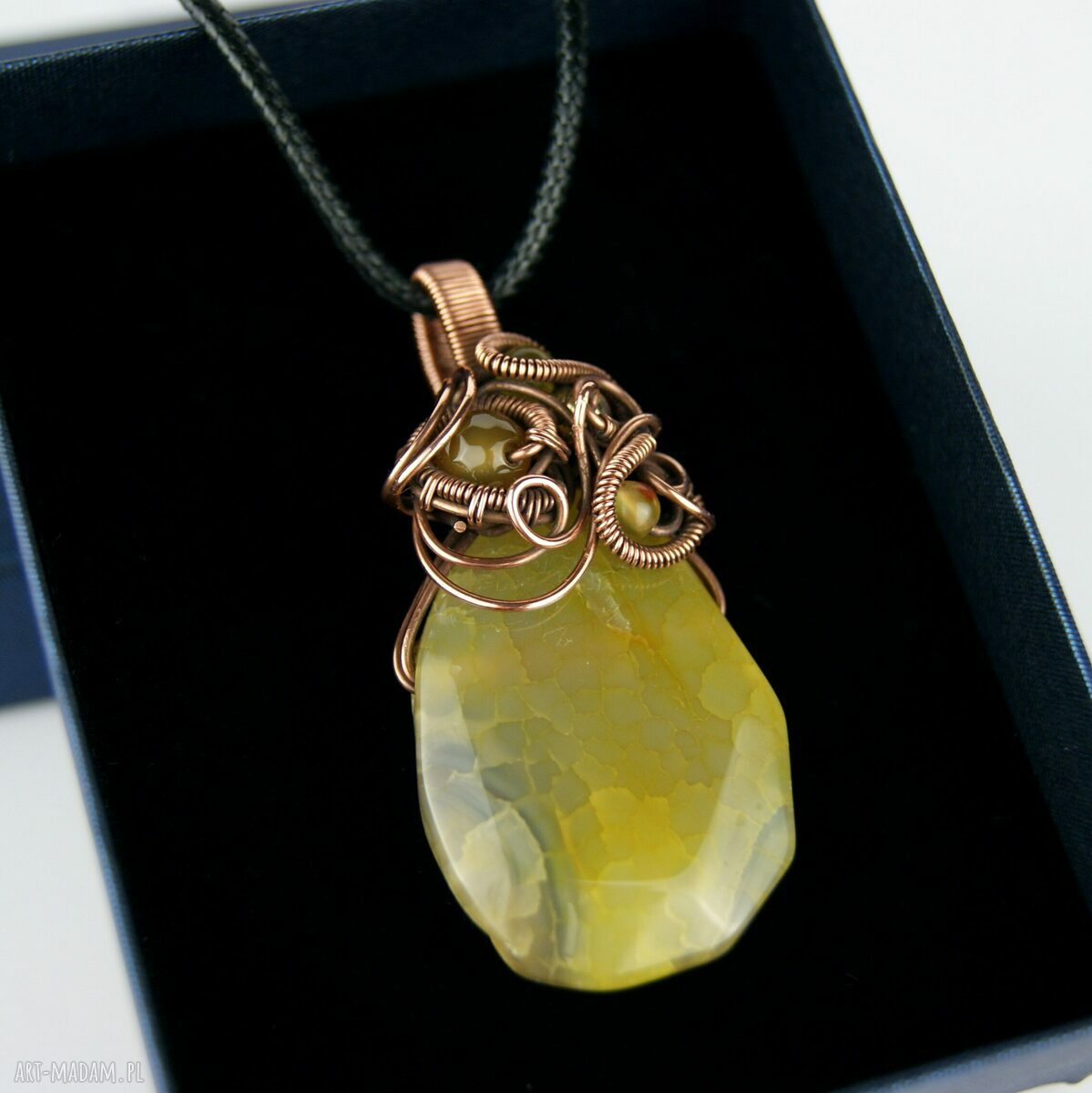 Wisiorek wire wrapping z żółtymi agatami - ręcznie robiony na prezent