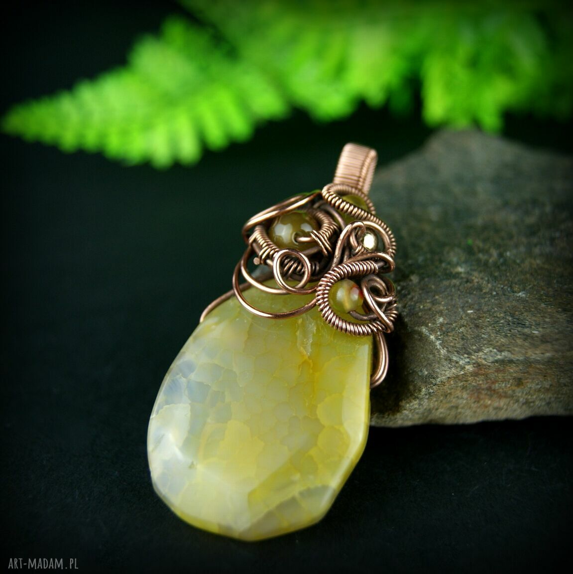 Wisiorek wire wrapping z żółtymi agatami - ręcznie robiony na prezent