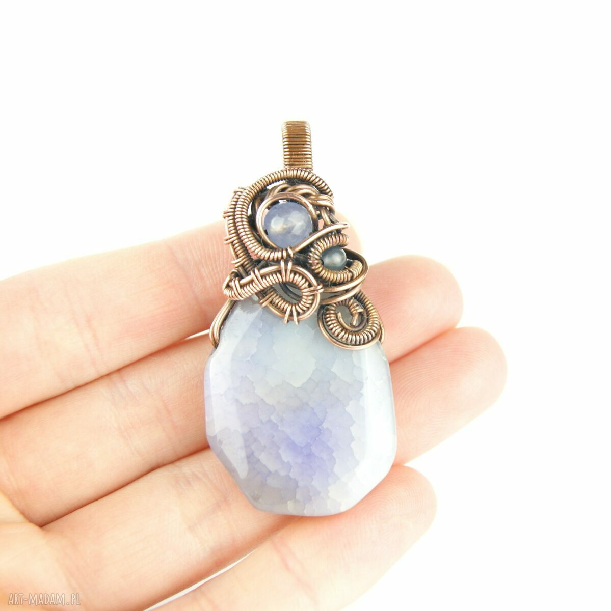 Wisiorek wire wrapping z fioletowym agatem - miedź, oksydowanie i wyjątkowy blask