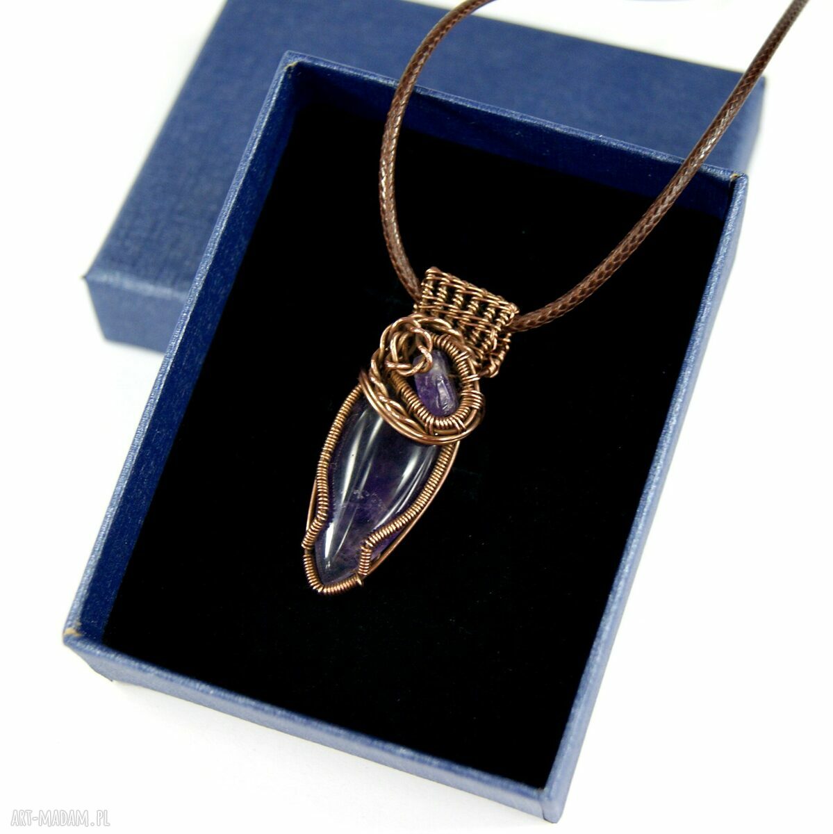 Wisiorek z ametystem w miedzianej oprawie - autorski wire wrapping