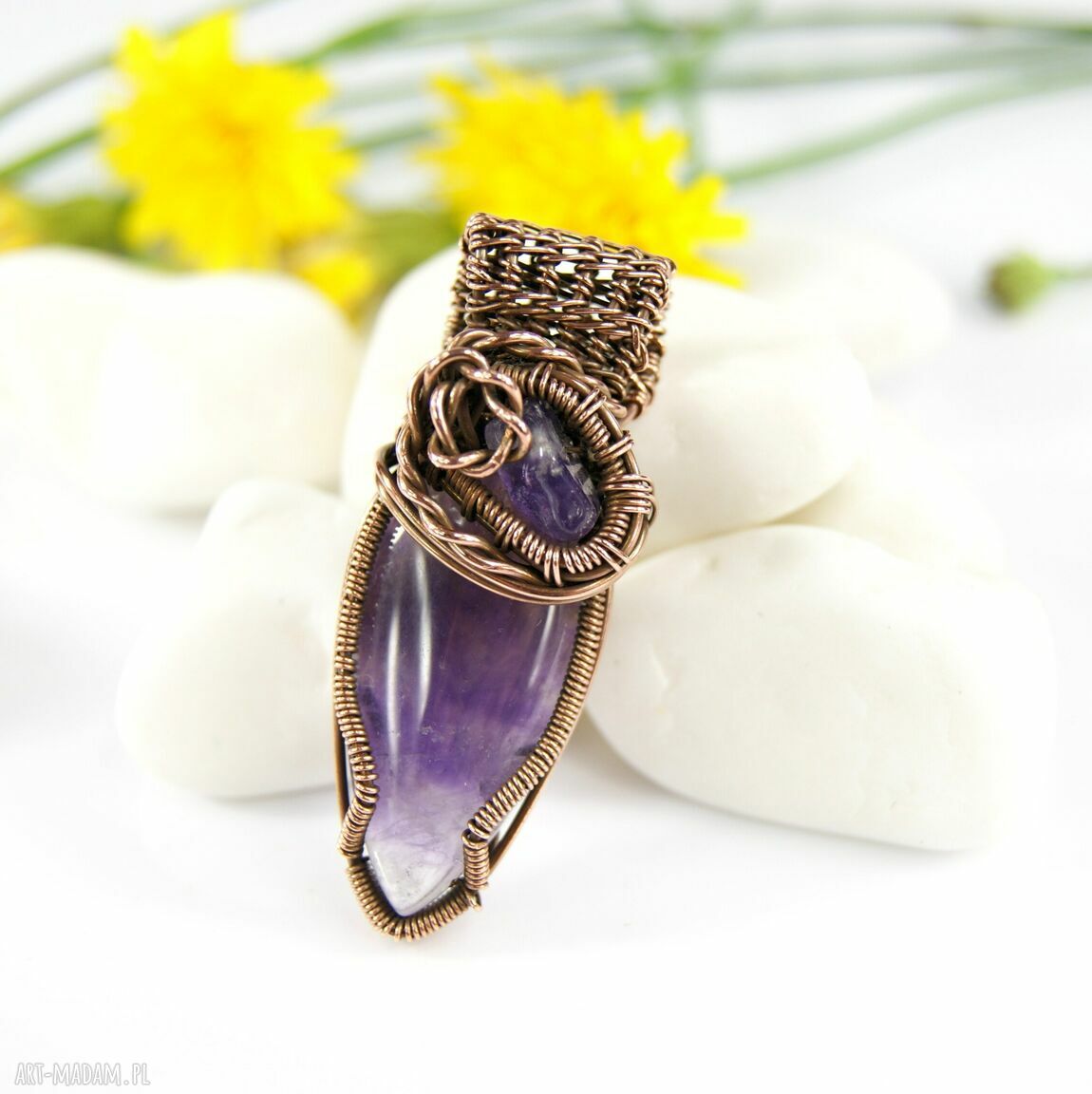 Wisiorek z ametystem w miedzianej oprawie - autorski wire wrapping