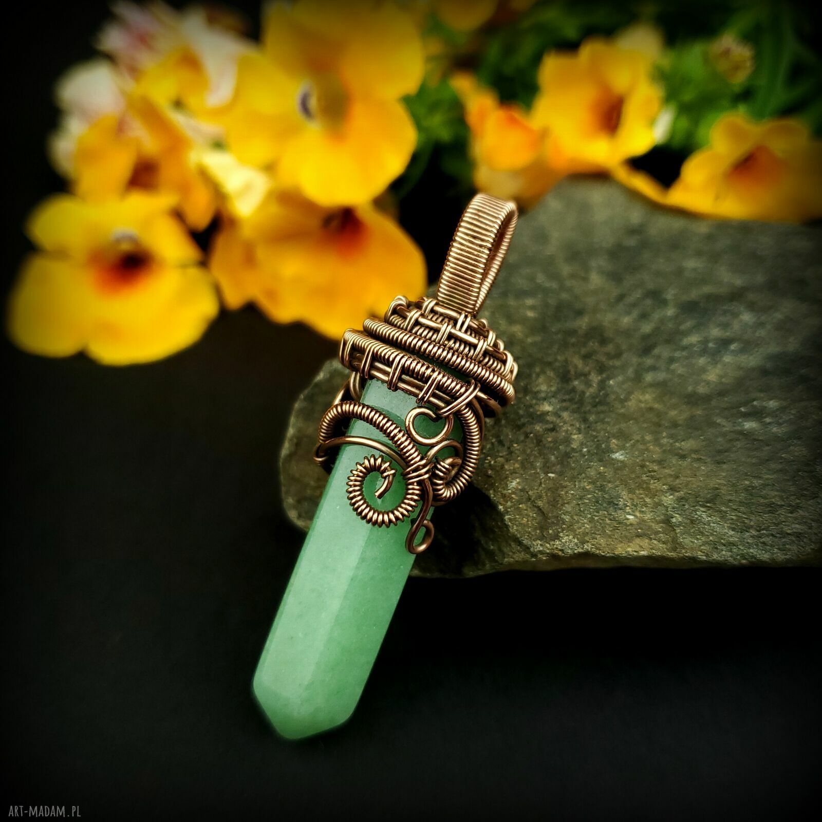 Wisiorek z awenturynem wire wrapping - miedziana oprawa