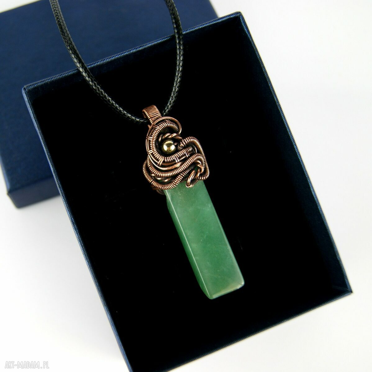 Wisiorek z awenturynem - talizman na prezent w technice wire wrapping