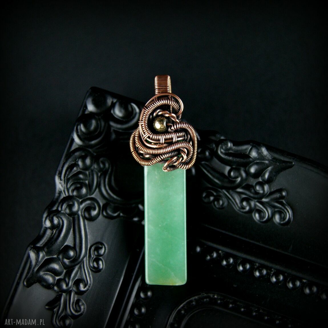 Wisiorek z awenturynem - talizman na prezent w technice wire wrapping