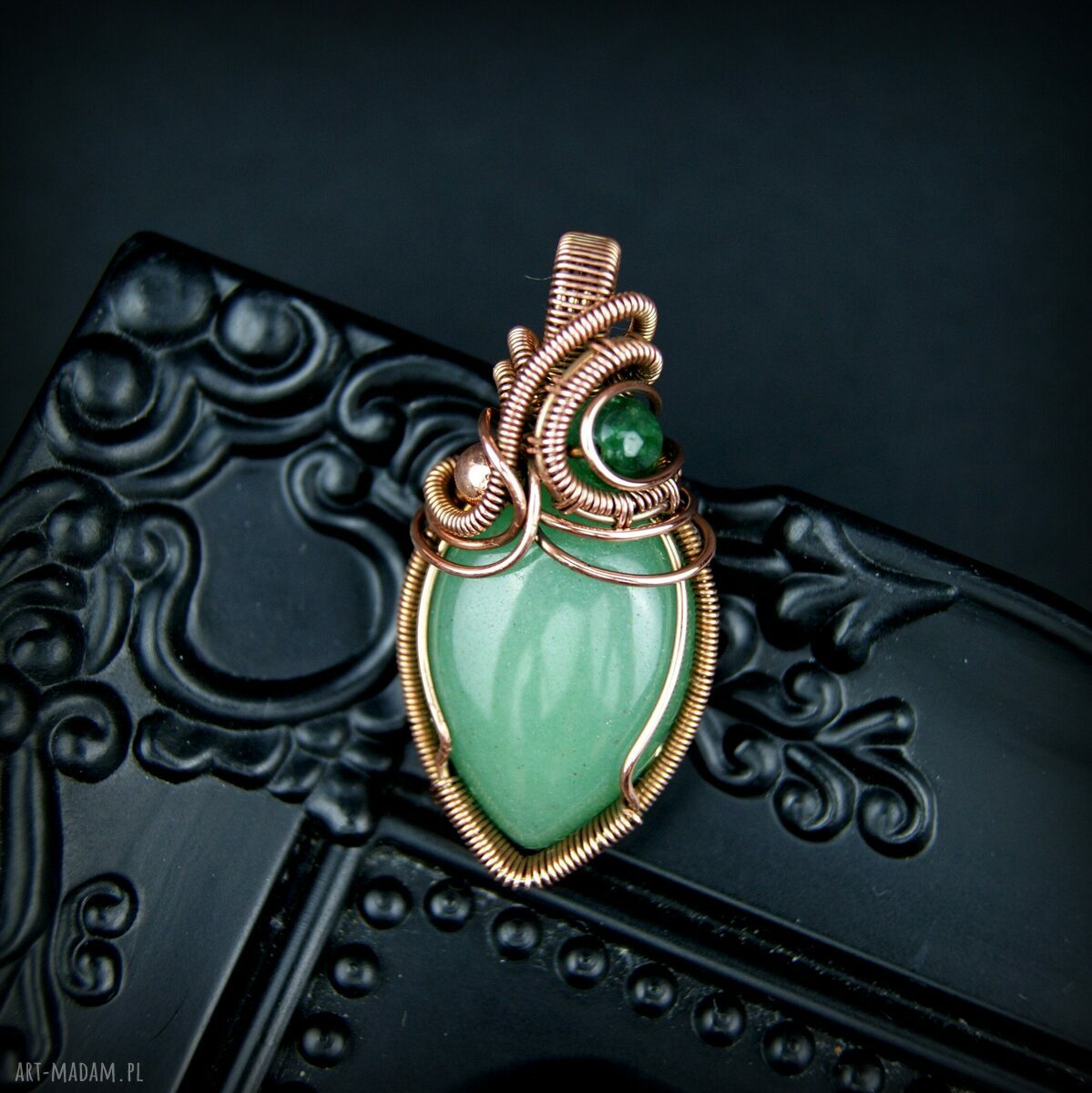 Wisiorek z awenturynem - miedziana oprawa wire wrapping