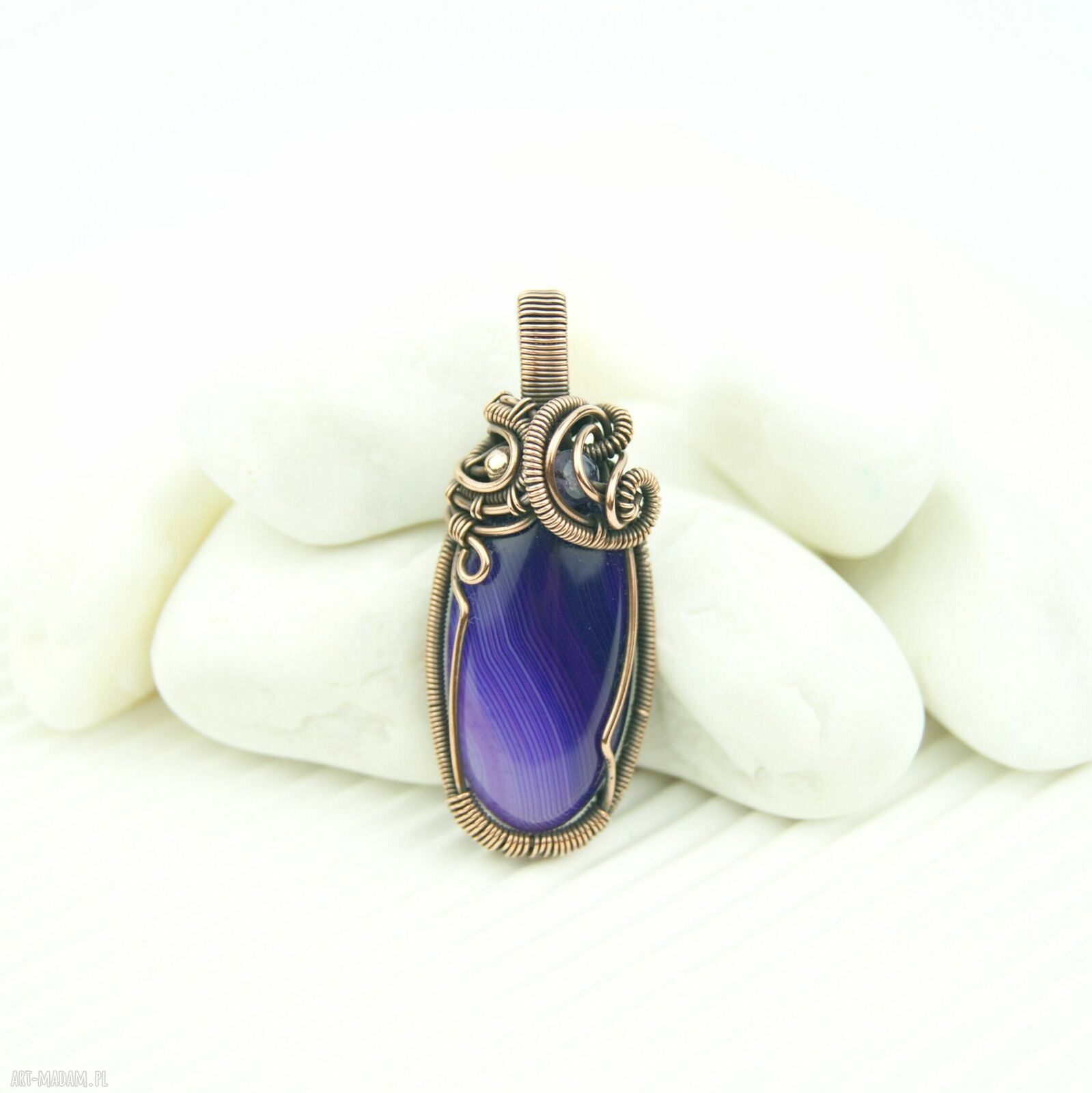 Wisiorek z fioletowym agatem wire wrapping