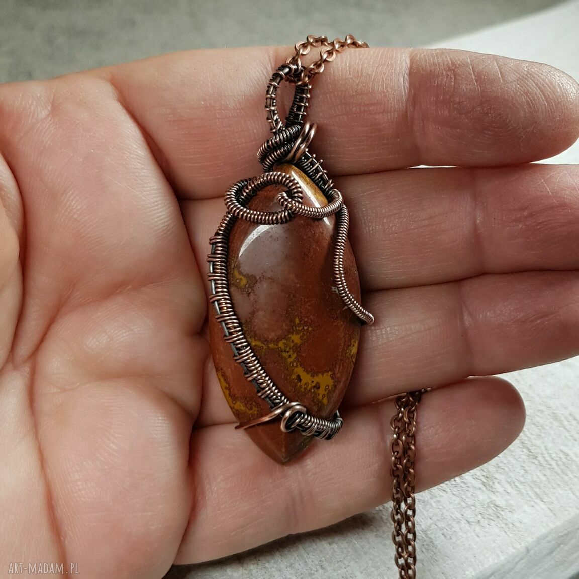 Wisiorek z jaspisu m238 w technice wire wrapping z miedzi