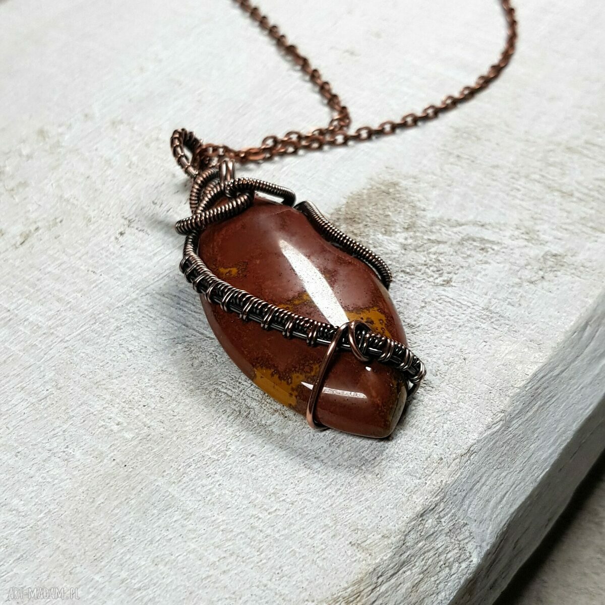Wisiorek z jaspisu m238 w technice wire wrapping z miedzi