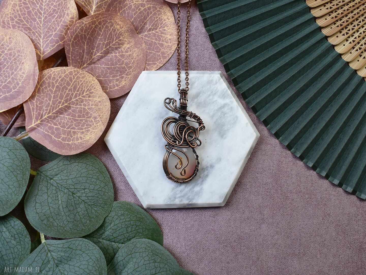 Miedziany wisiorek z agatem ręcznie robiony wire wrapping