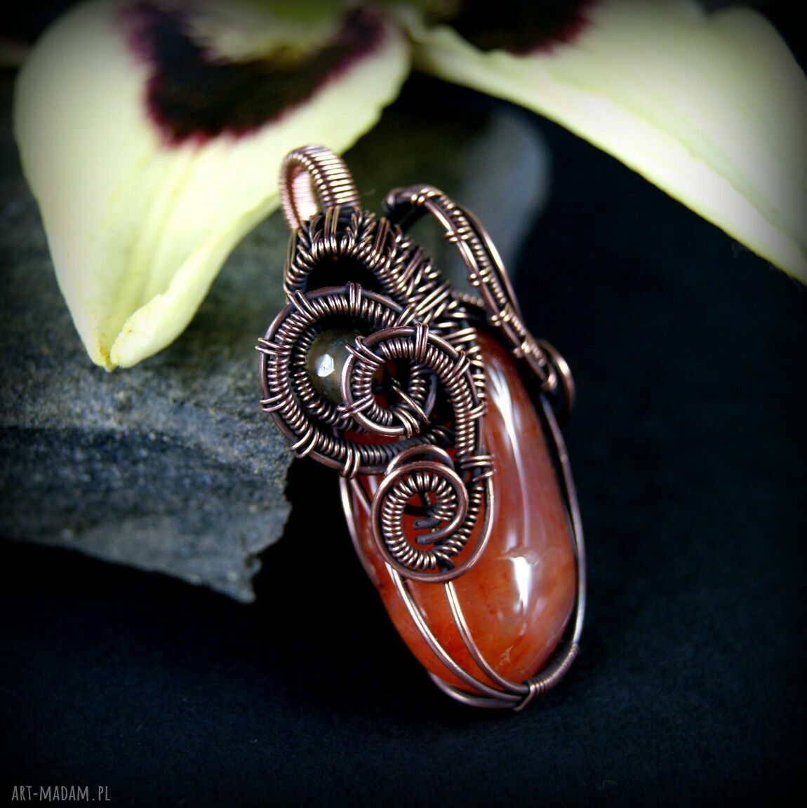 Wisiorek z karneolem i agatem - miedziany wire wrapping dla niej