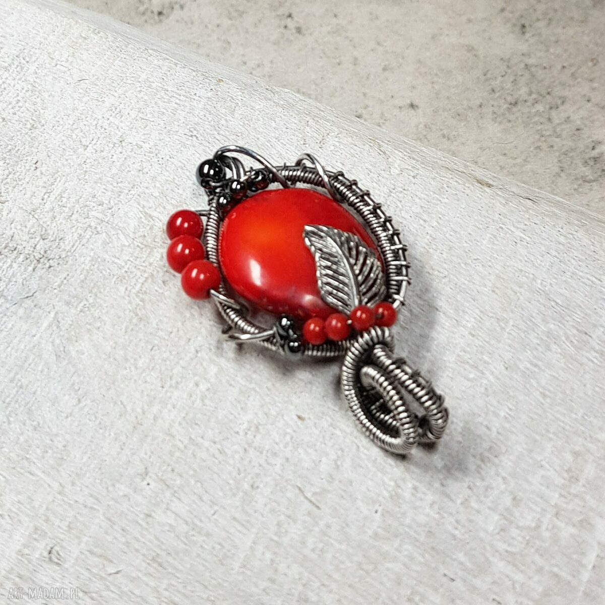 Wisiorek z naturalnym koralem „kwiat morza” s205 - wire wrapping i srebro 999