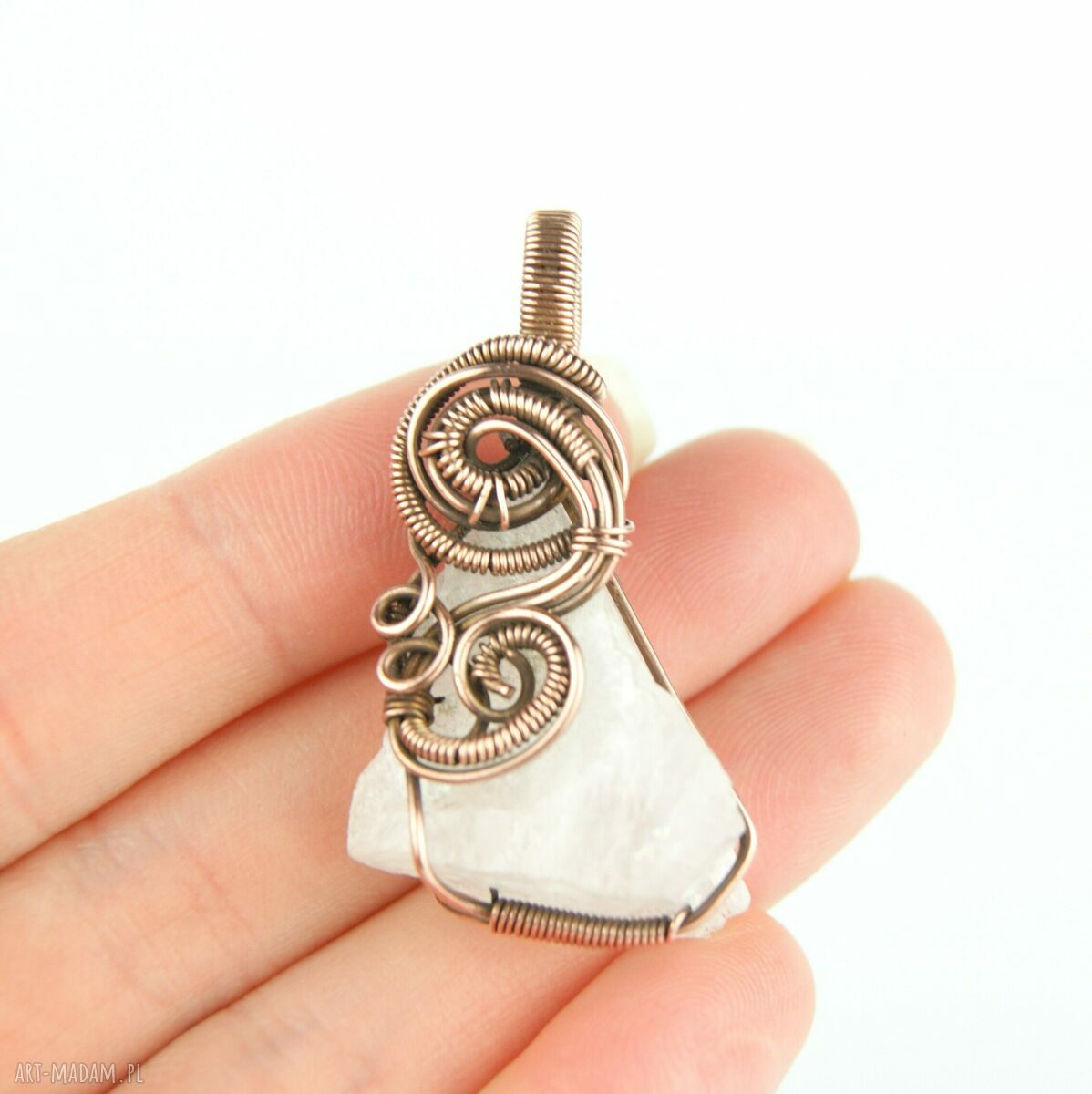 Wisiorek z kryształem górskim w miedzianej oprawie - wire wrapping