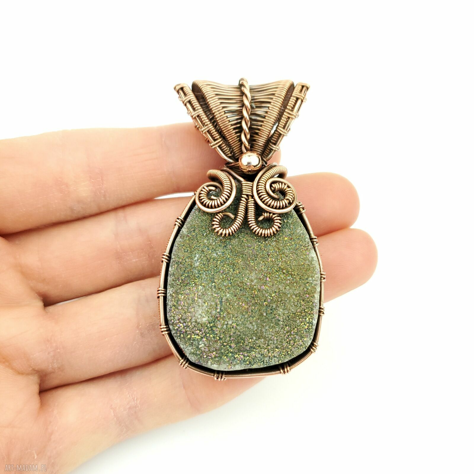 Wisiorek z kwarcem tytanowym - wire wrapping z miedzi i hematytem