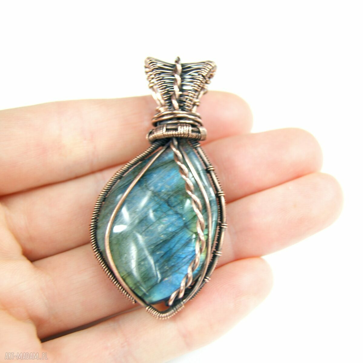 Wisiorek z labradorytem - wire wrapping, miedziana oprawa (ok. 5,5 cm)