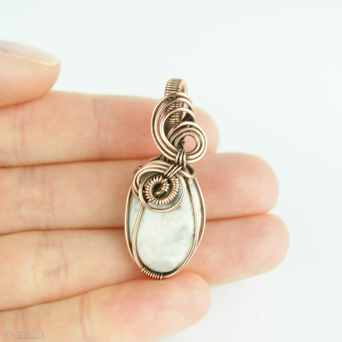 Wisiorek z magnezytem - miedziany wire wrapping