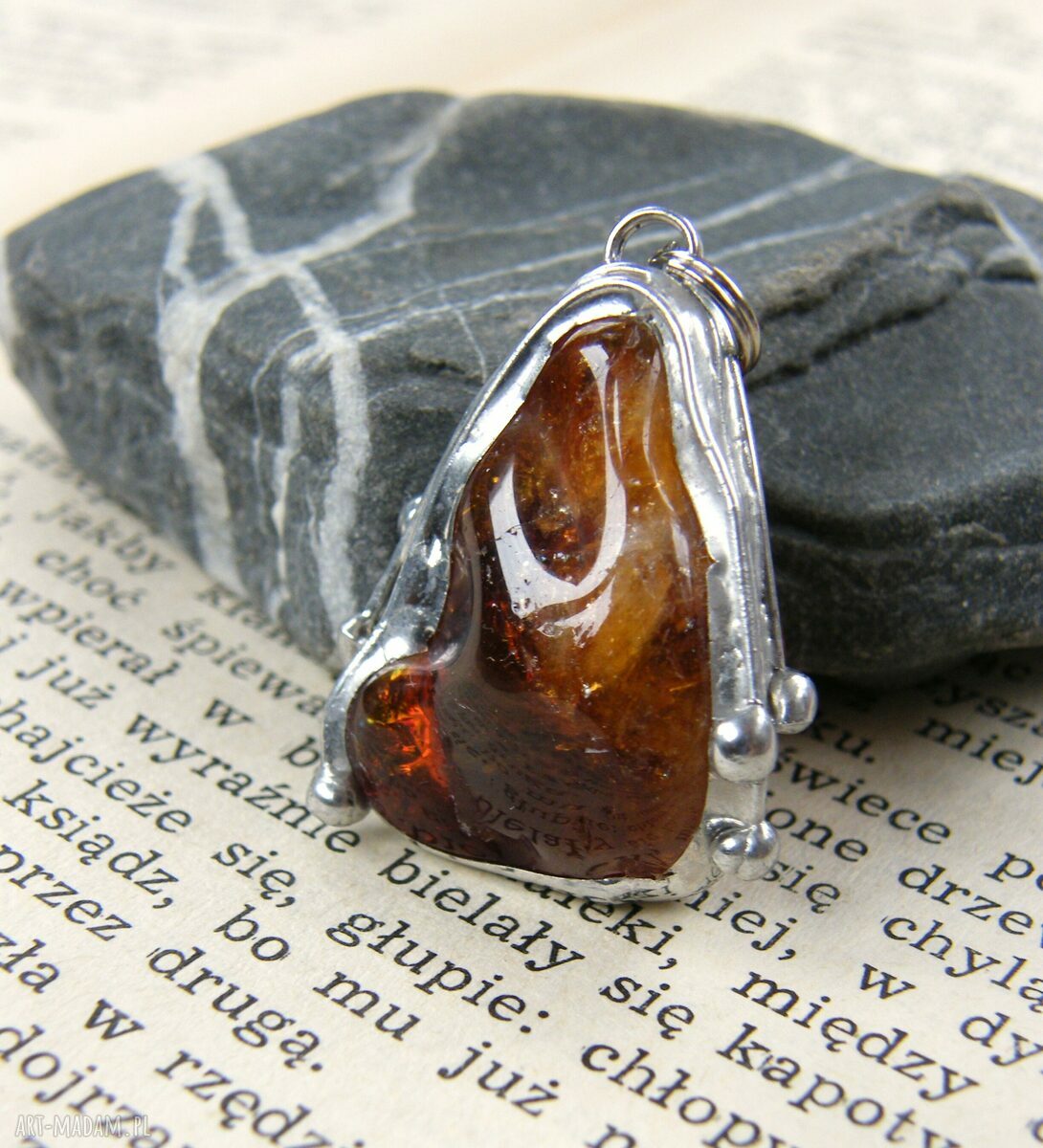 Wisiorek z miodowym cytrynem - amulet z kamieni naturalnych (Tiffany)