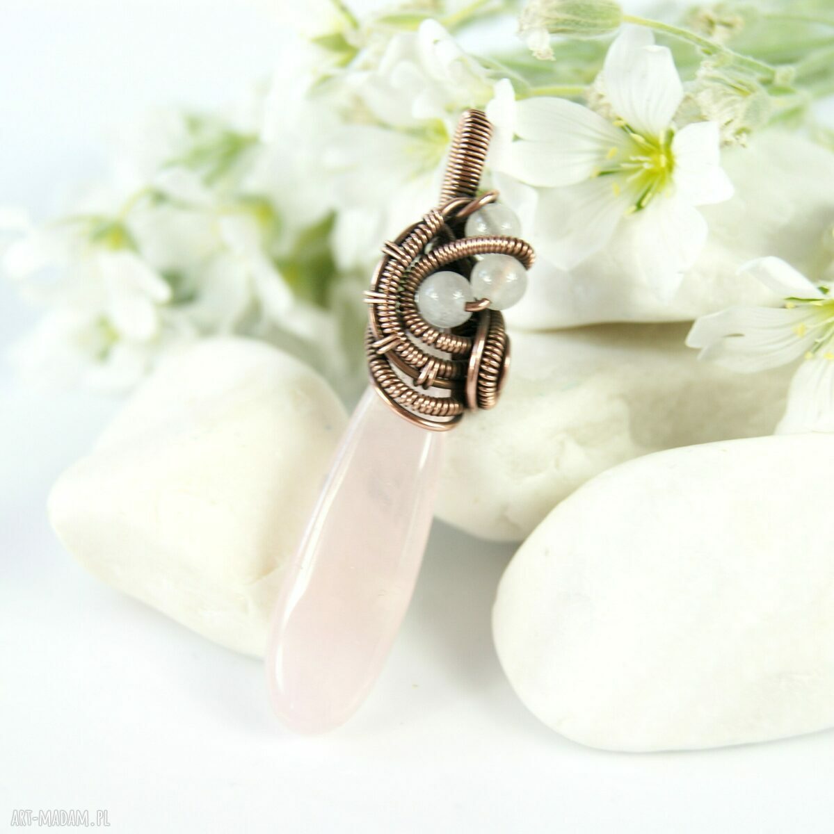 Wisiorek z różowym kwarcem - miedziany wire wrapping