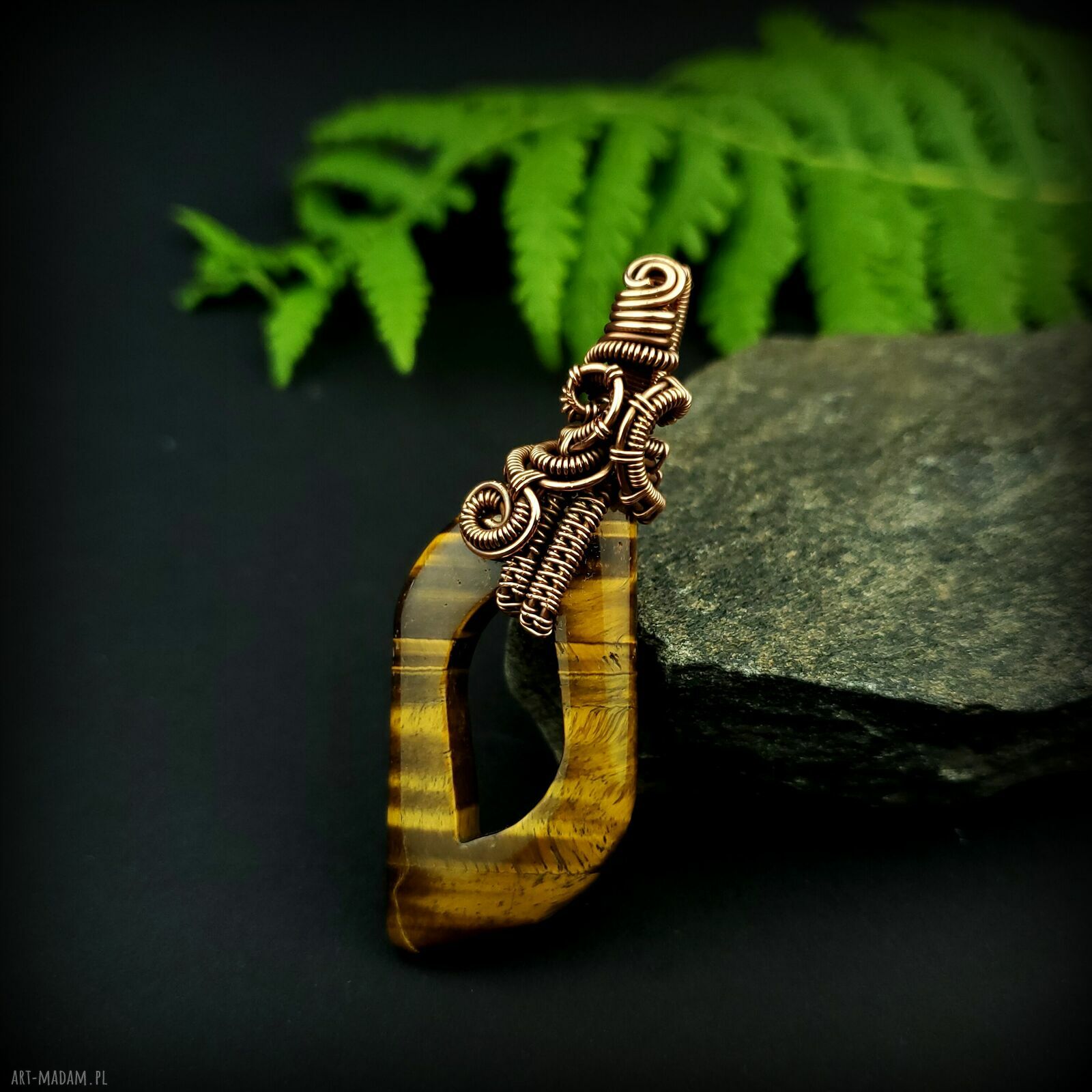 Wisiorek z tygrysim okiem - miedziana oprawa wire wrapping