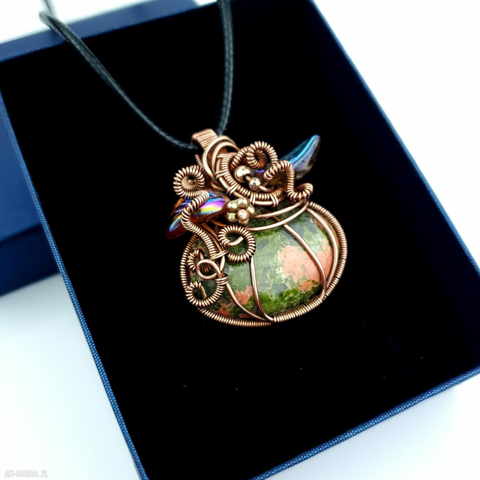 Wisiorek z unakitem - Jesienna Dynia