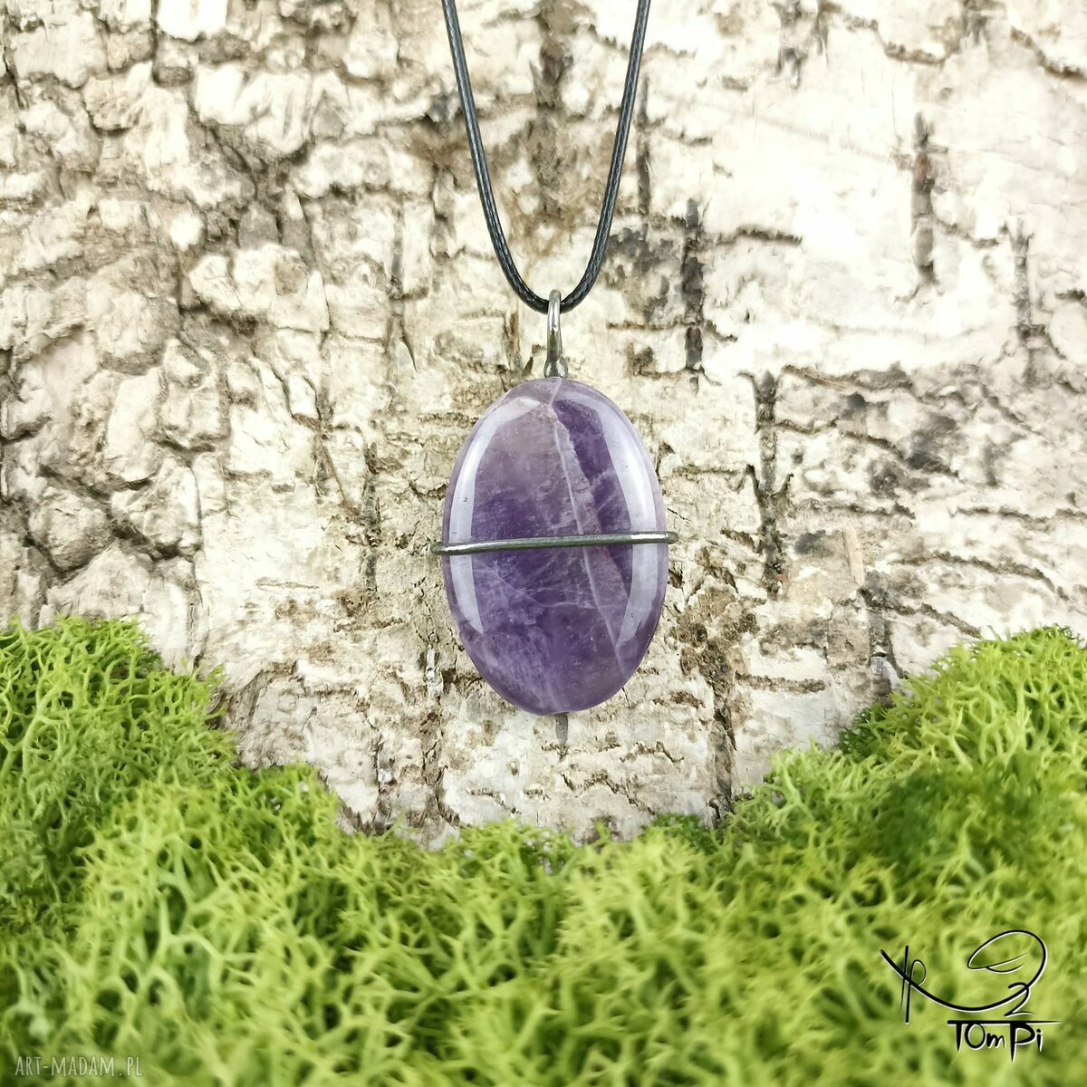 Wisiorek elipsa z fioletowym kamieniem - handmade