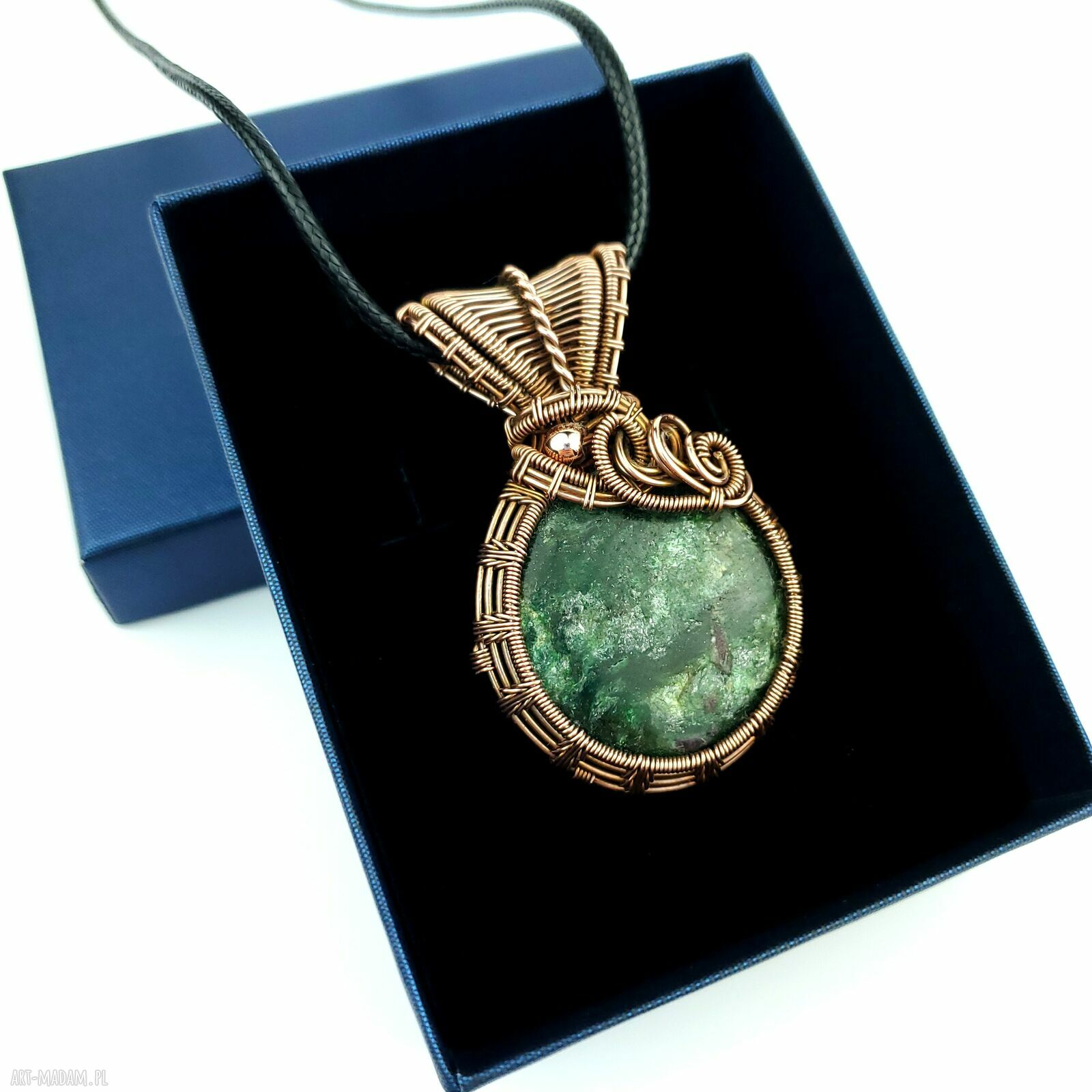 Wisiorek ze szmaragdem - duży wisior wire wrapping z miedzi i hematytem