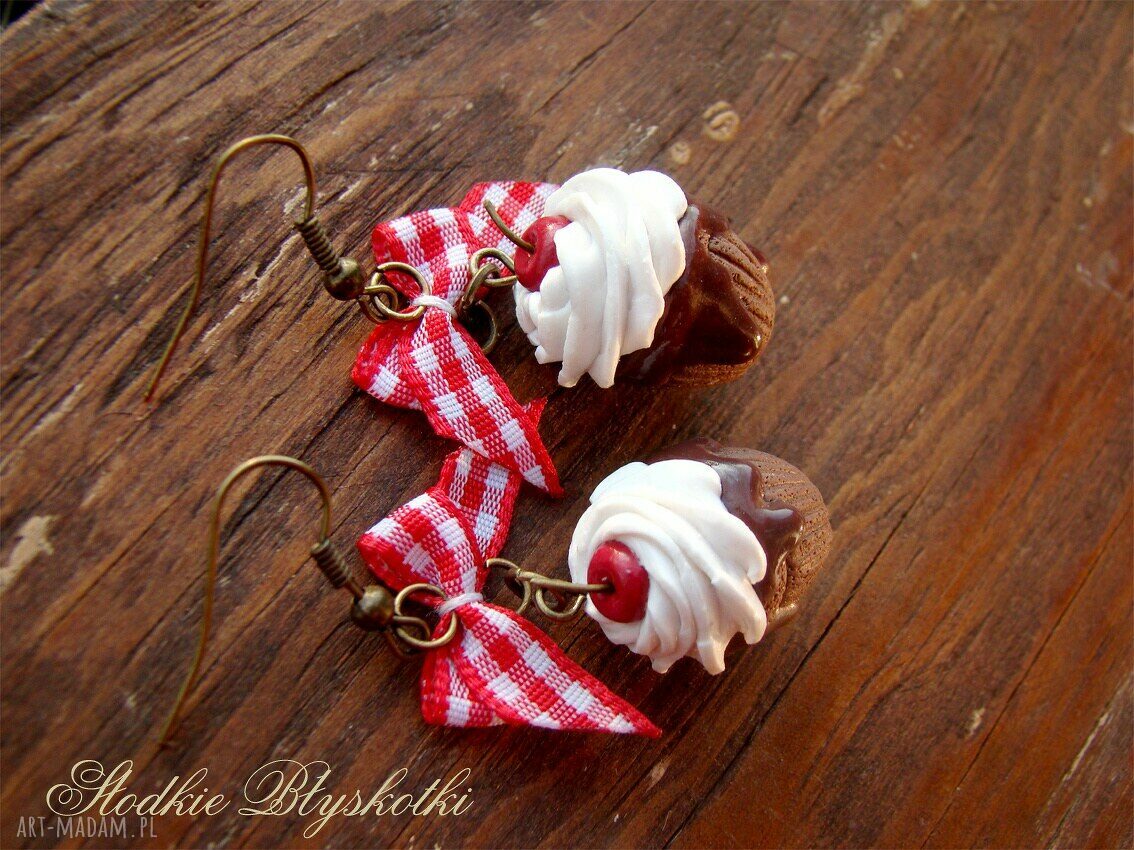 Wiśniowe babeczki - kolczyki handmade z Fimo