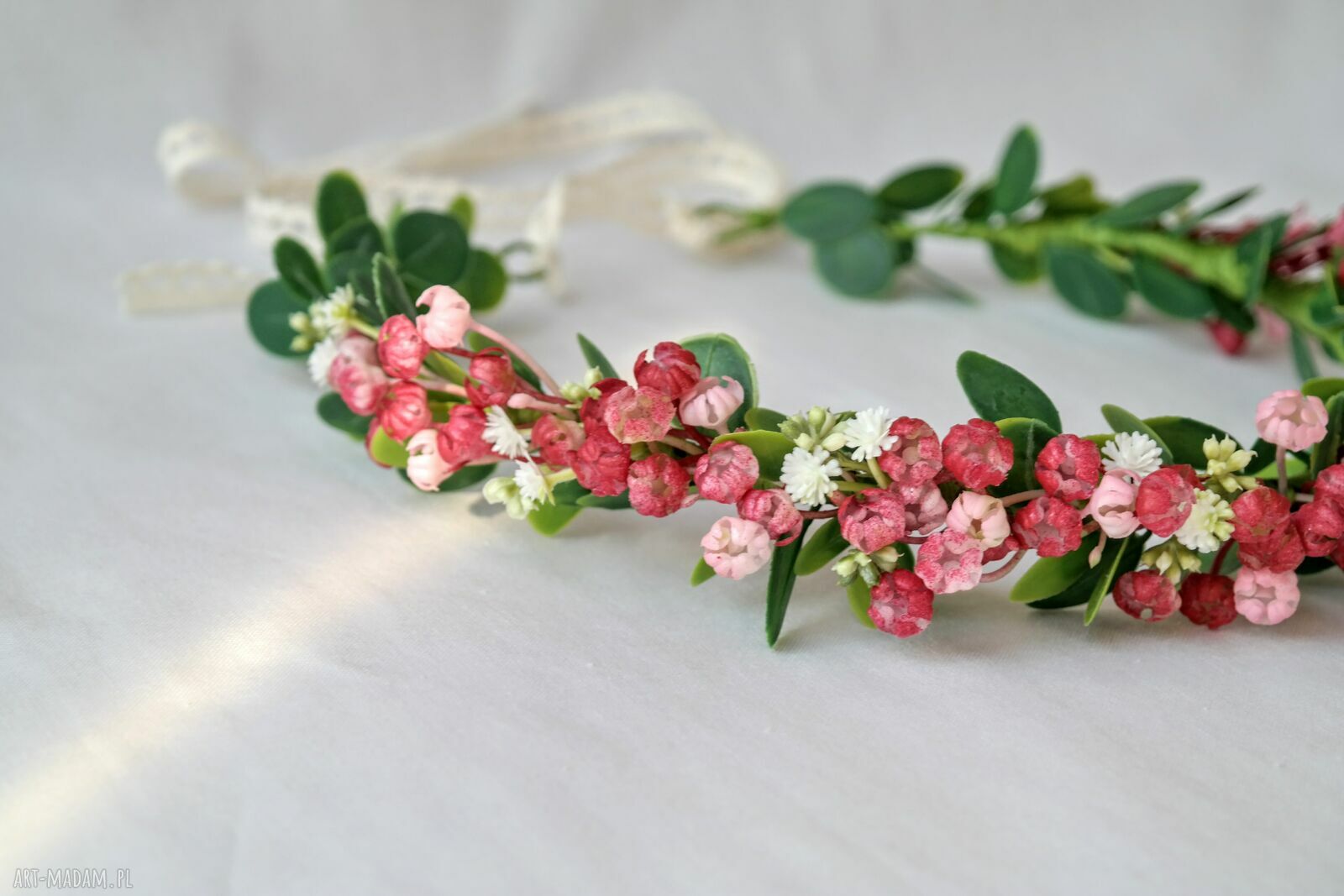 Wianek do włosów z czerwonymi kwiatkami i eukaliptusem - handmade boho