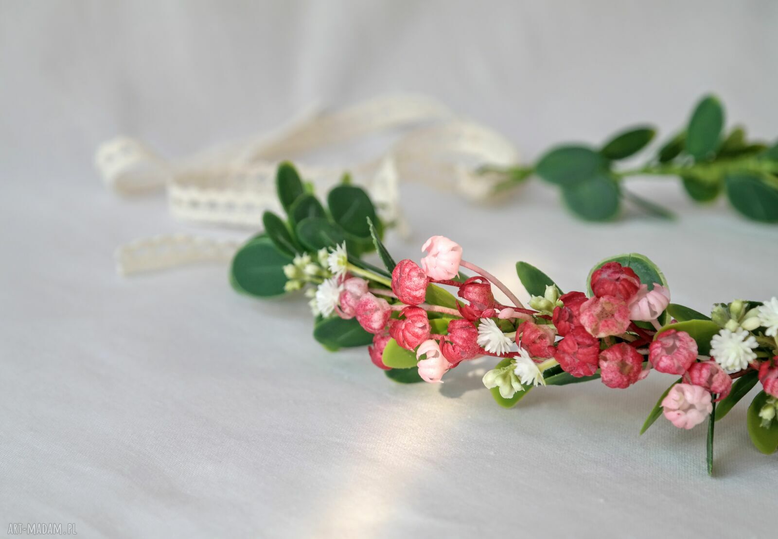 Wianek do włosów z czerwonymi kwiatkami i eukaliptusem - handmade boho