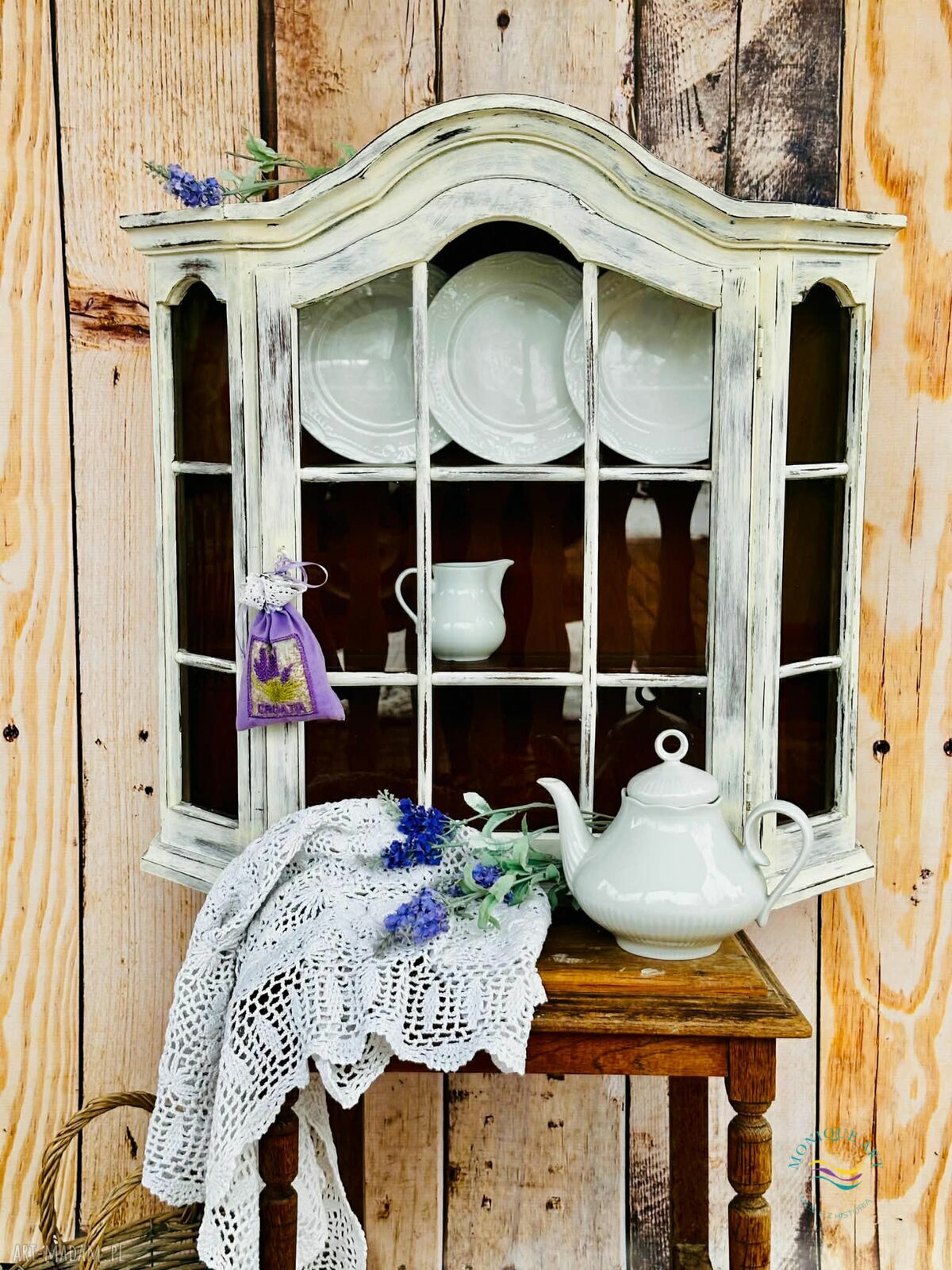 Wisząca witryna shabby chic na talerze Monique Art - romantyczny styl prowansalski, oszklona