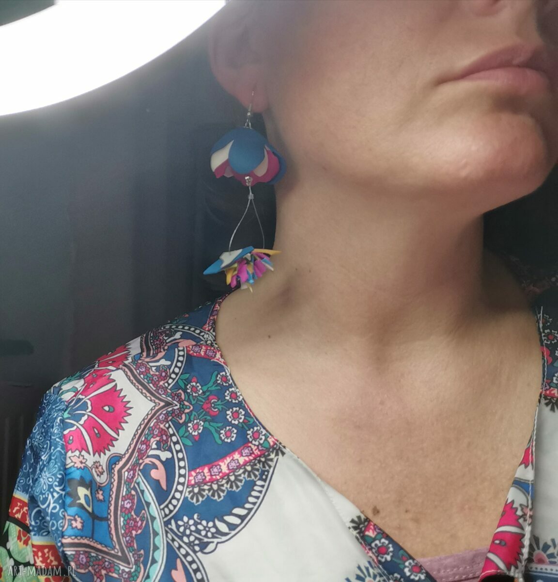 Duże wiszące kolczyki kwiaty boho - lekkie i kolorowe