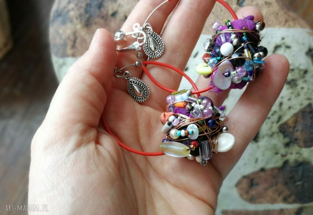 Ręcznie plecione, kolorowe klipsy boho etno - wiszące, na klipsy